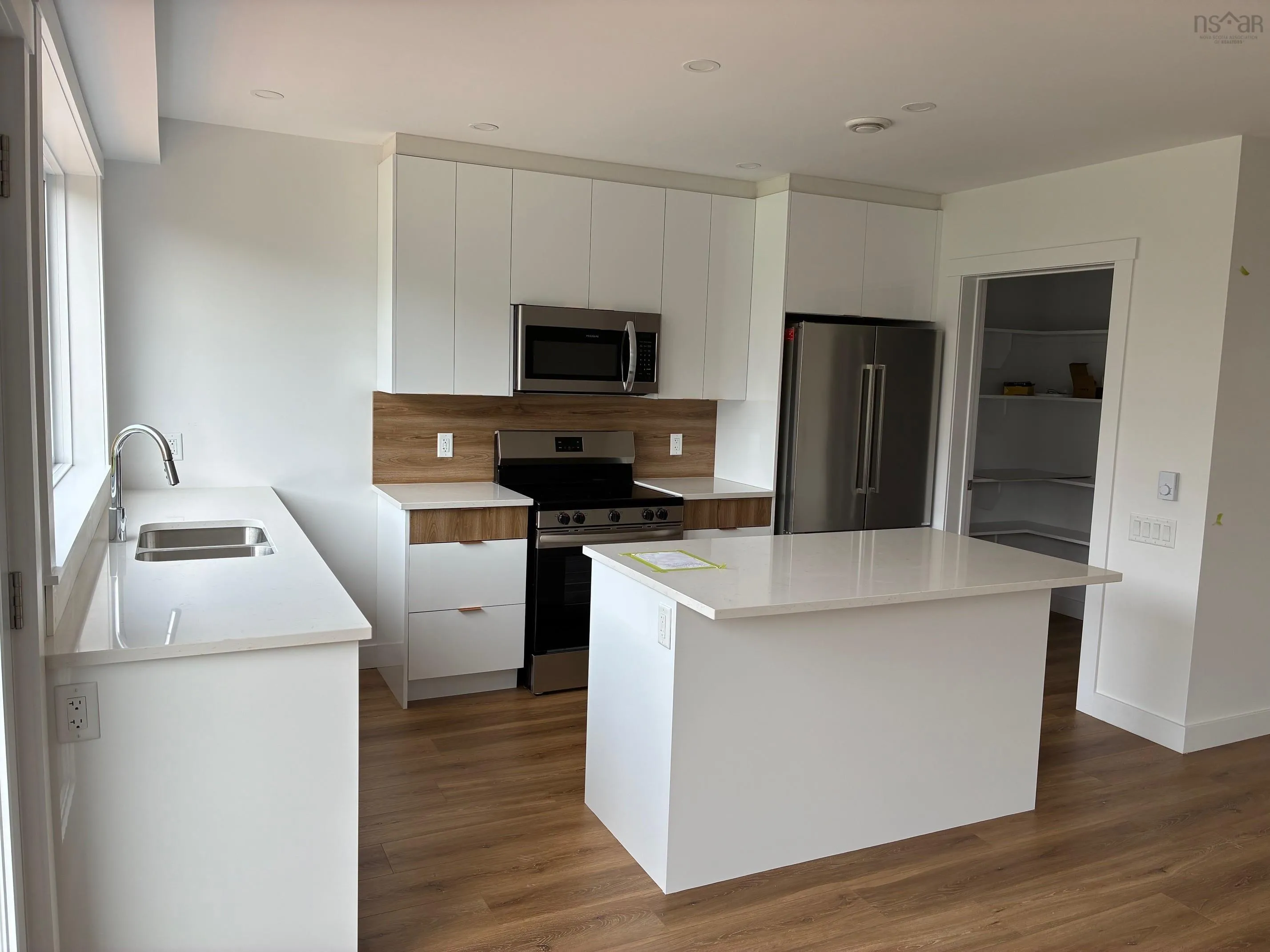 43 Berm Street, Herring Cove, NS B3R 0H2, 4 Bedrooms Bedrooms, ,4 BathroomsBathrooms,Residential,For Sale,Berm,202520931