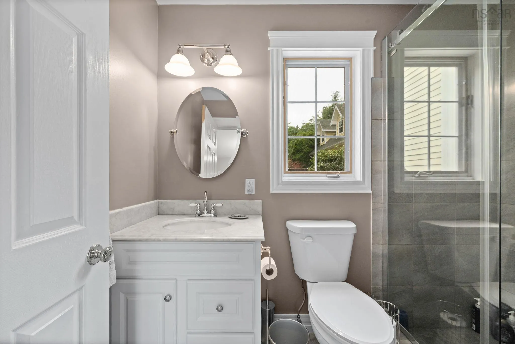 129 Town Road, Falmouth, NS B0P 1P0, 4 Bedrooms Bedrooms, ,5 BathroomsBathrooms,Residential,For Sale,Town,202519866
