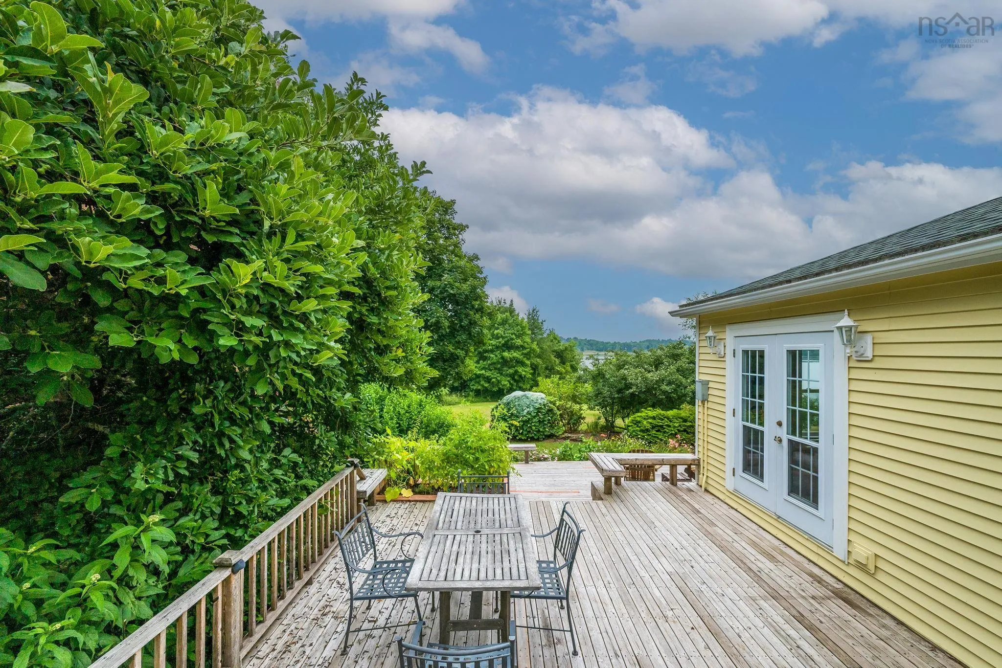 129 Town Road, Falmouth, NS B0P 1P0, 4 Bedrooms Bedrooms, ,5 BathroomsBathrooms,Residential,For Sale,Town,202519866