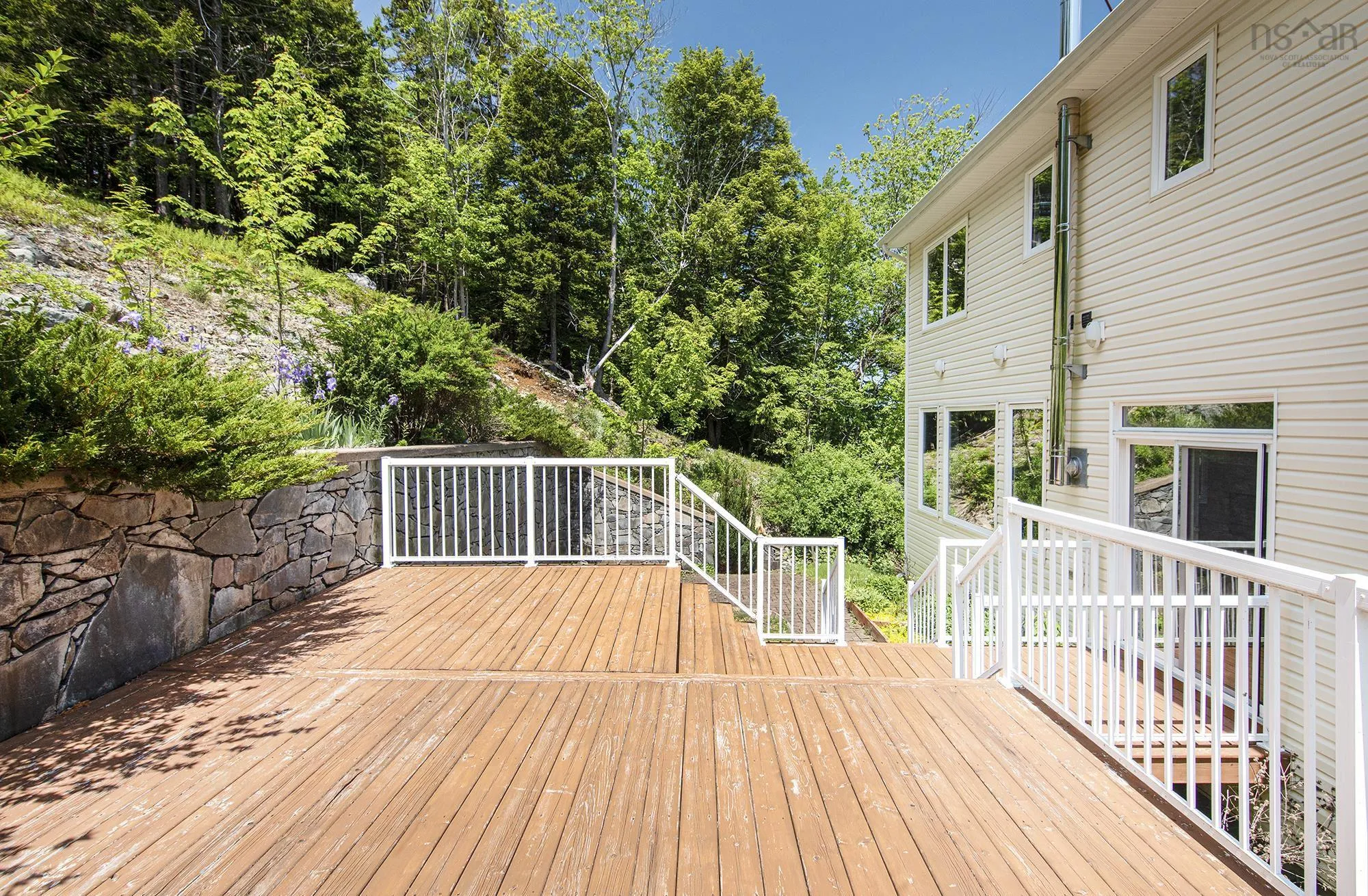 1 B Millview Avenue, Bedford, NS B4A 1G6, 5 Bedrooms Bedrooms, ,4 BathroomsBathrooms,Residential,For Sale,B Millview,202514590