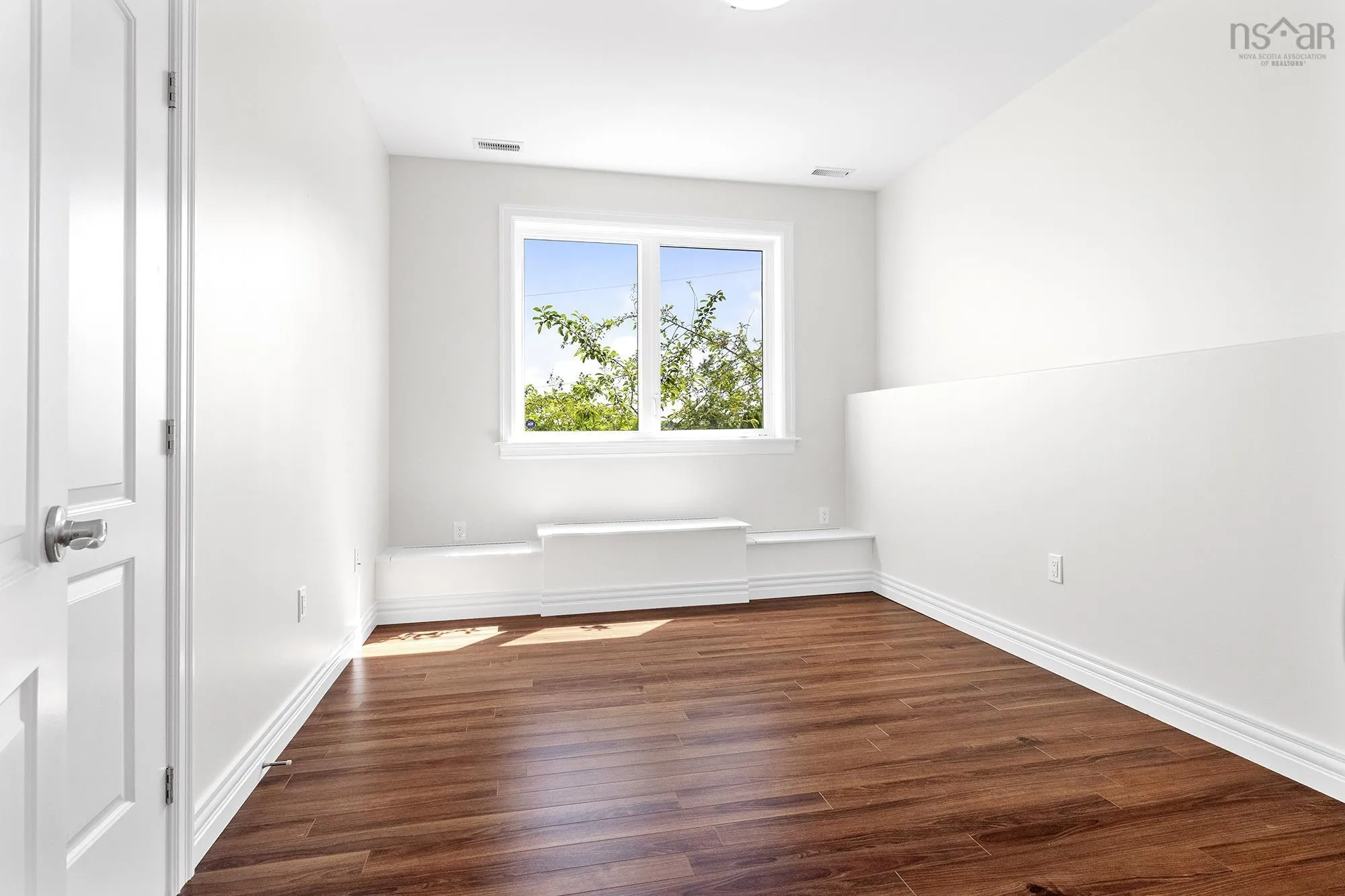 1 B Millview Avenue, Bedford, NS B4A 1G6, 5 Bedrooms Bedrooms, ,4 BathroomsBathrooms,Residential,For Sale,B Millview,202514590