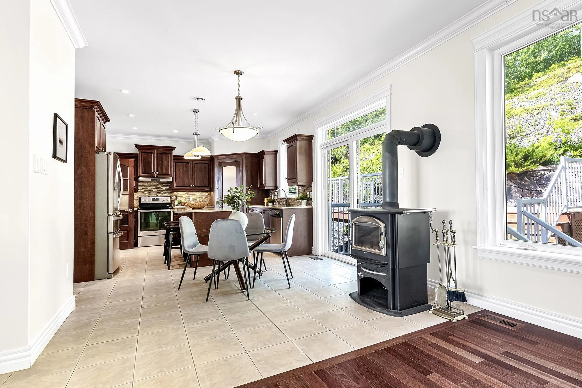 1 B Millview Avenue, Bedford, NS B4A 1G6, 5 Bedrooms Bedrooms, ,4 BathroomsBathrooms,Residential,For Sale,B Millview,202514590