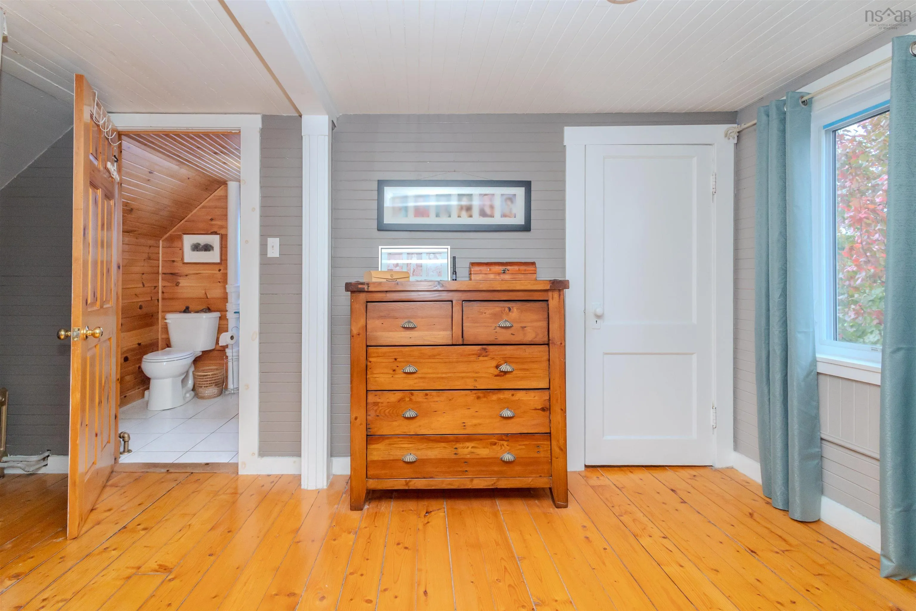 160 Howe Street, Sydney, NS B1P 4V2, 1 Bedroom Bedrooms, ,3 BathroomsBathrooms,Residential,For Sale,Howe,202525548