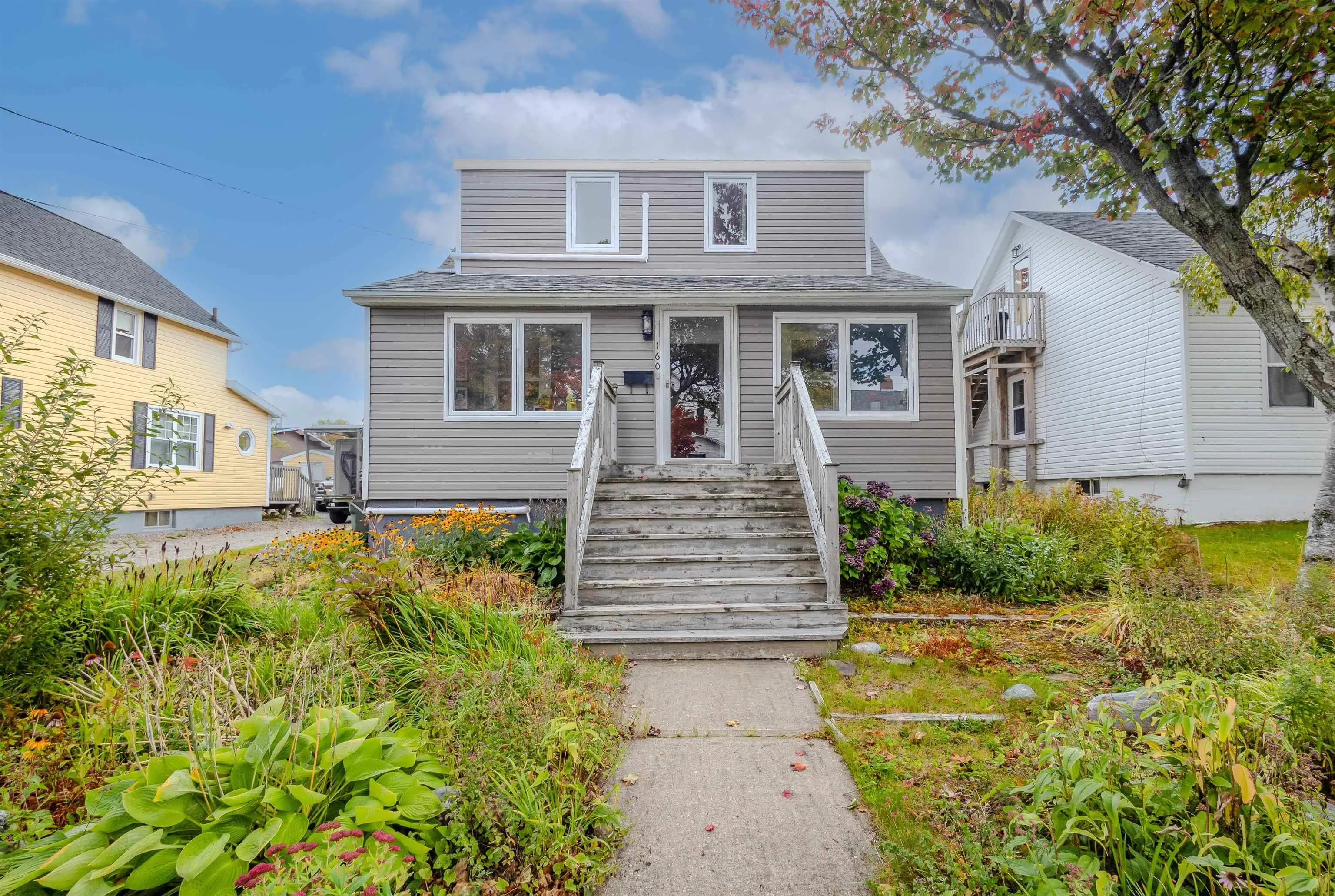 160 Howe Street, Sydney, NS B1P 4V2, 1 Bedroom Bedrooms, ,3 BathroomsBathrooms,Residential,For Sale,Howe,202525548