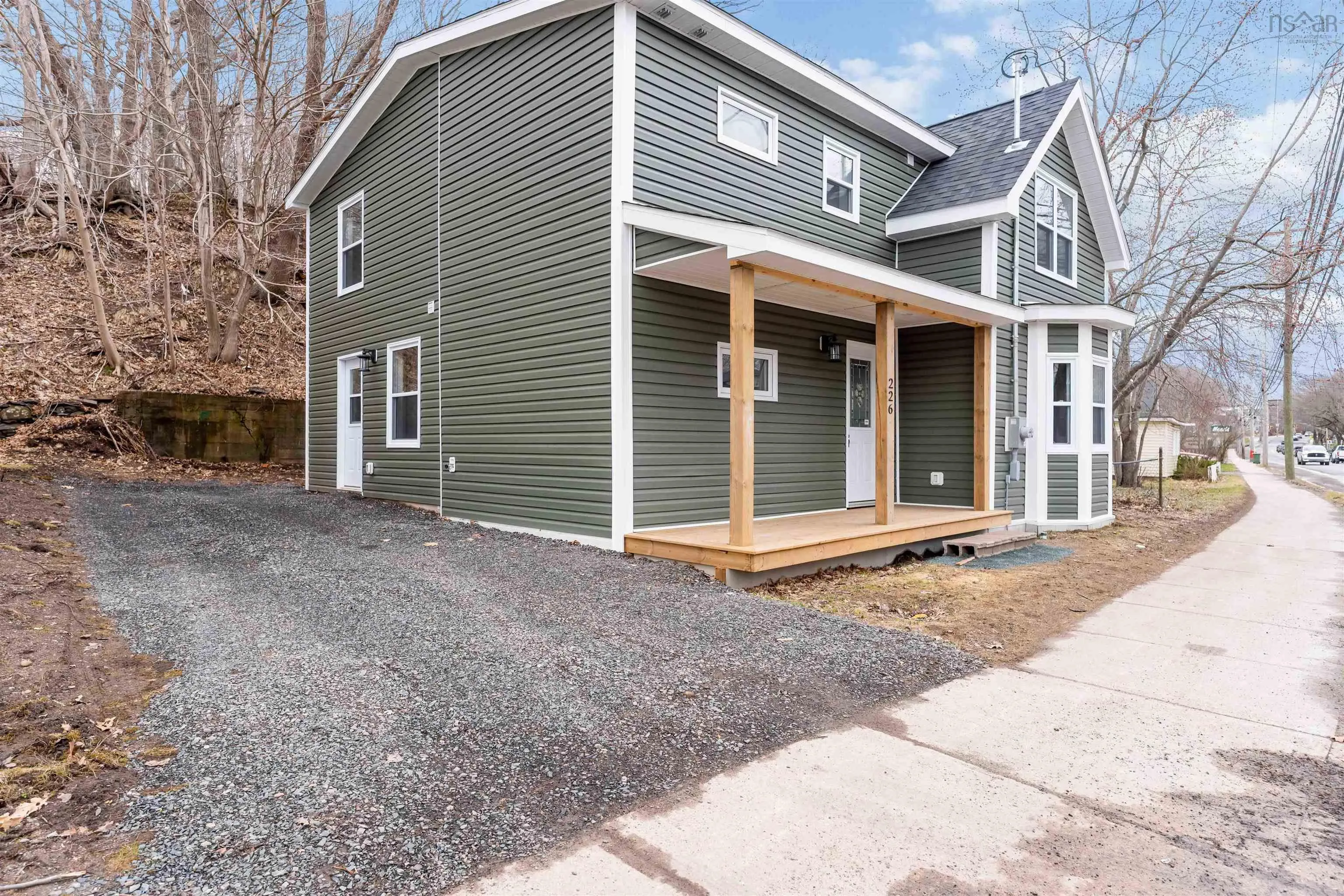 226 Main Street, Kentville Ns B4n 1j9, 3 Bedrooms Bedrooms, ,3 BathroomsBathrooms,Residential,For Sale,Main,202508146