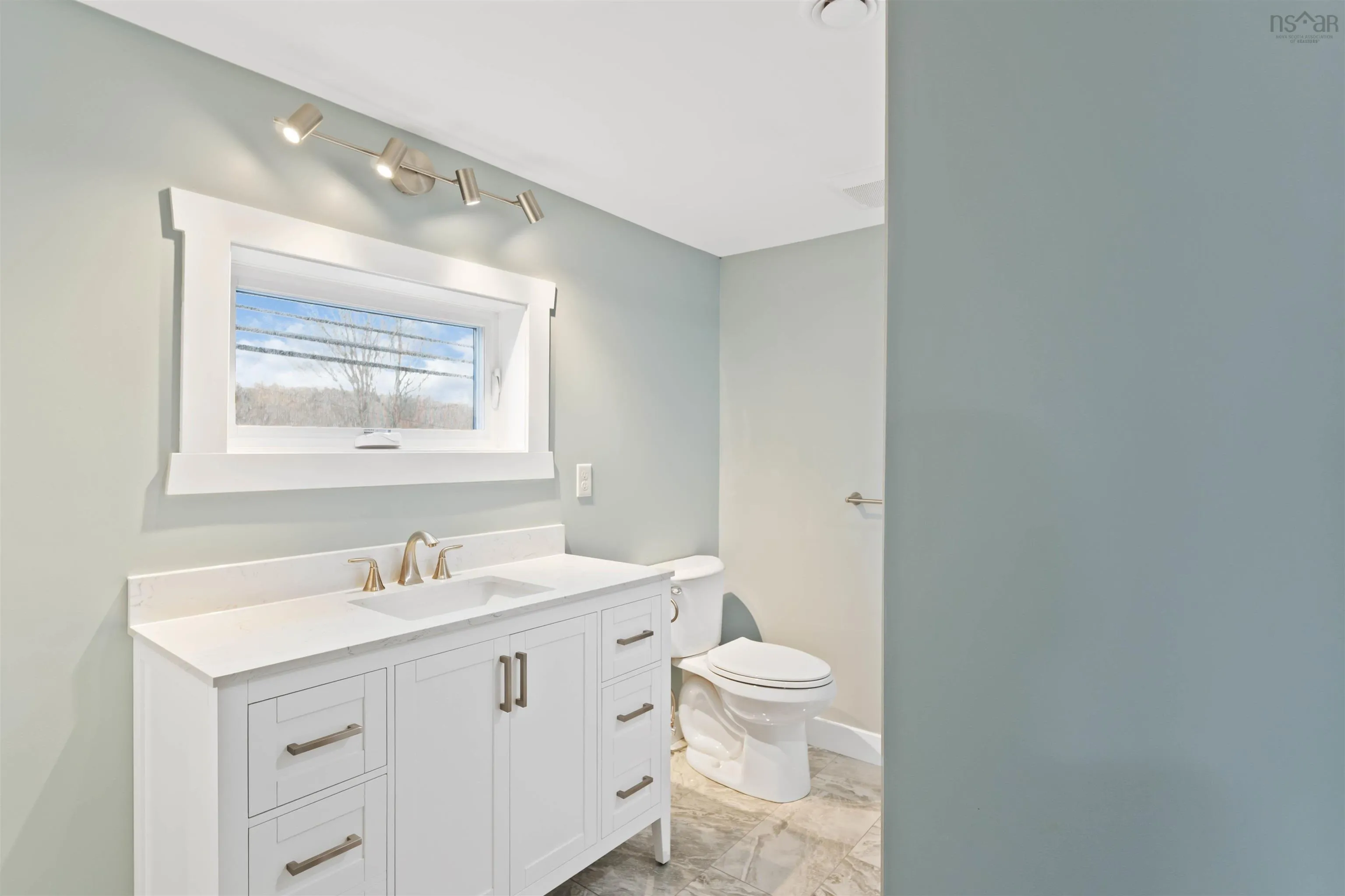 226 Main Street, Kentville Ns B4n 1j9, 3 Bedrooms Bedrooms, ,3 BathroomsBathrooms,Residential,For Sale,Main,202508146