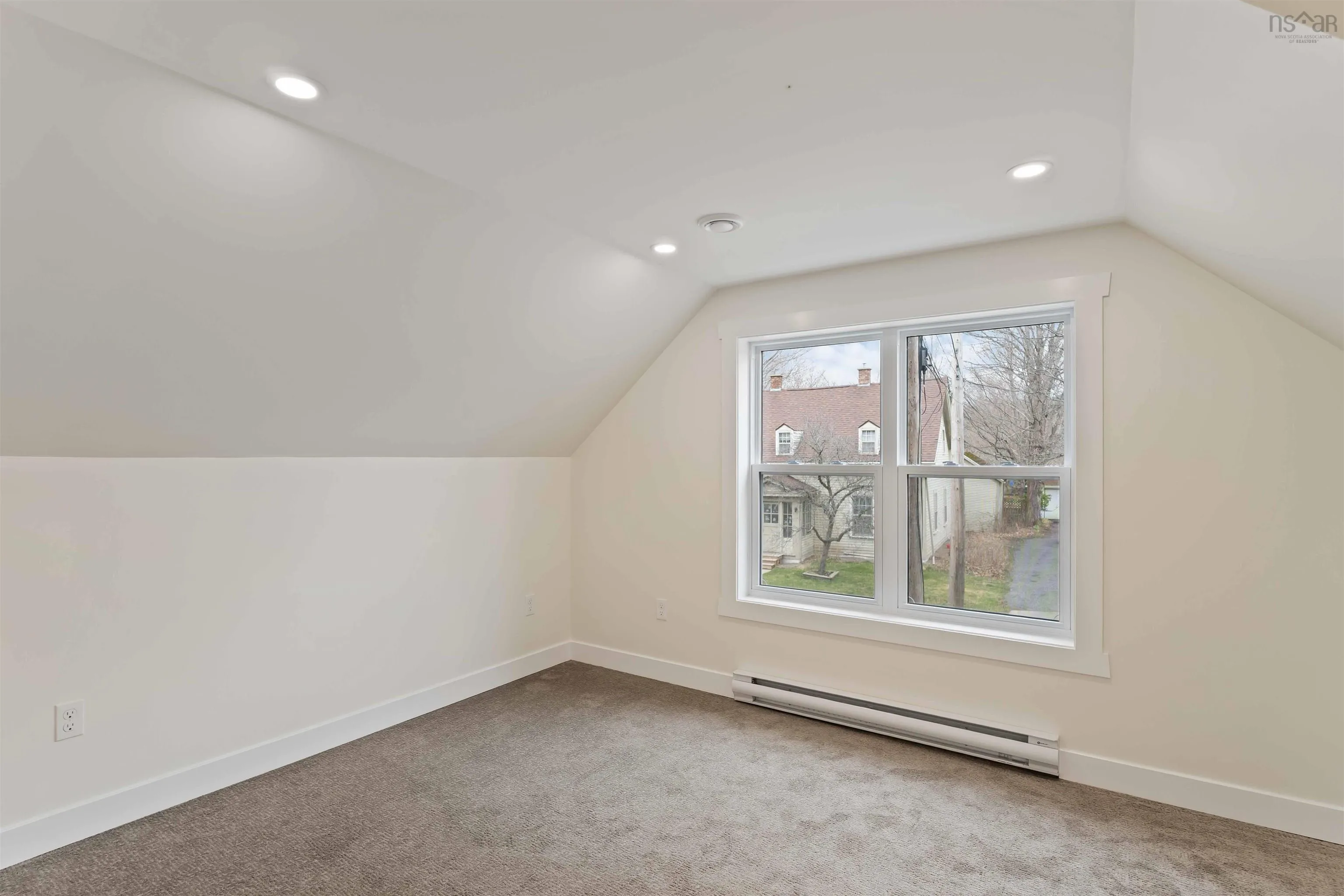 226 Main Street, Kentville Ns B4n 1j9, 3 Bedrooms Bedrooms, ,3 BathroomsBathrooms,Residential,For Sale,Main,202508146