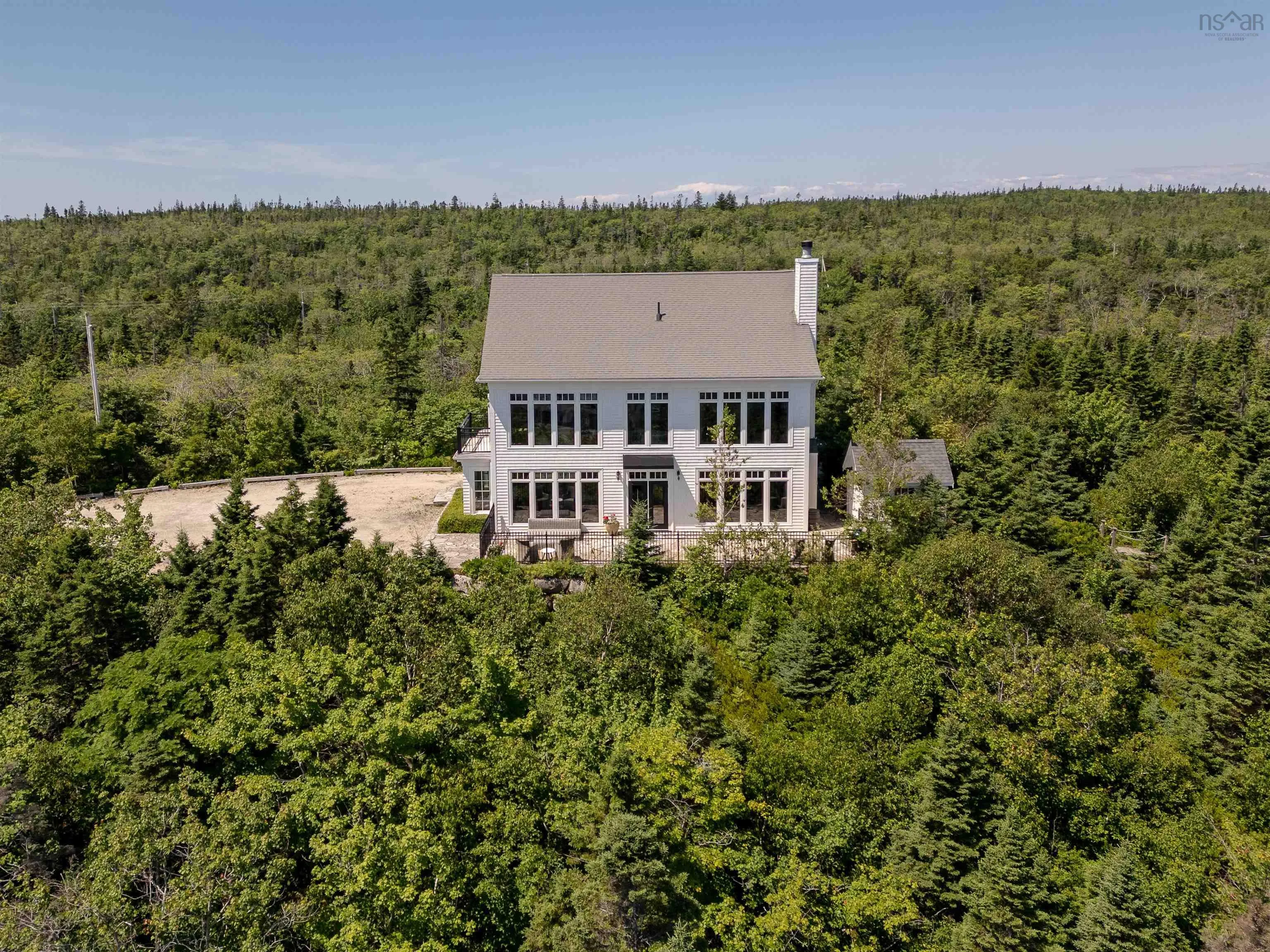 21 Shipping Lane, Halibut Bay, NS B3V 1P6, 3 Bedrooms Bedrooms, ,3 BathroomsBathrooms,Residential,For Sale,Shipping,202513359