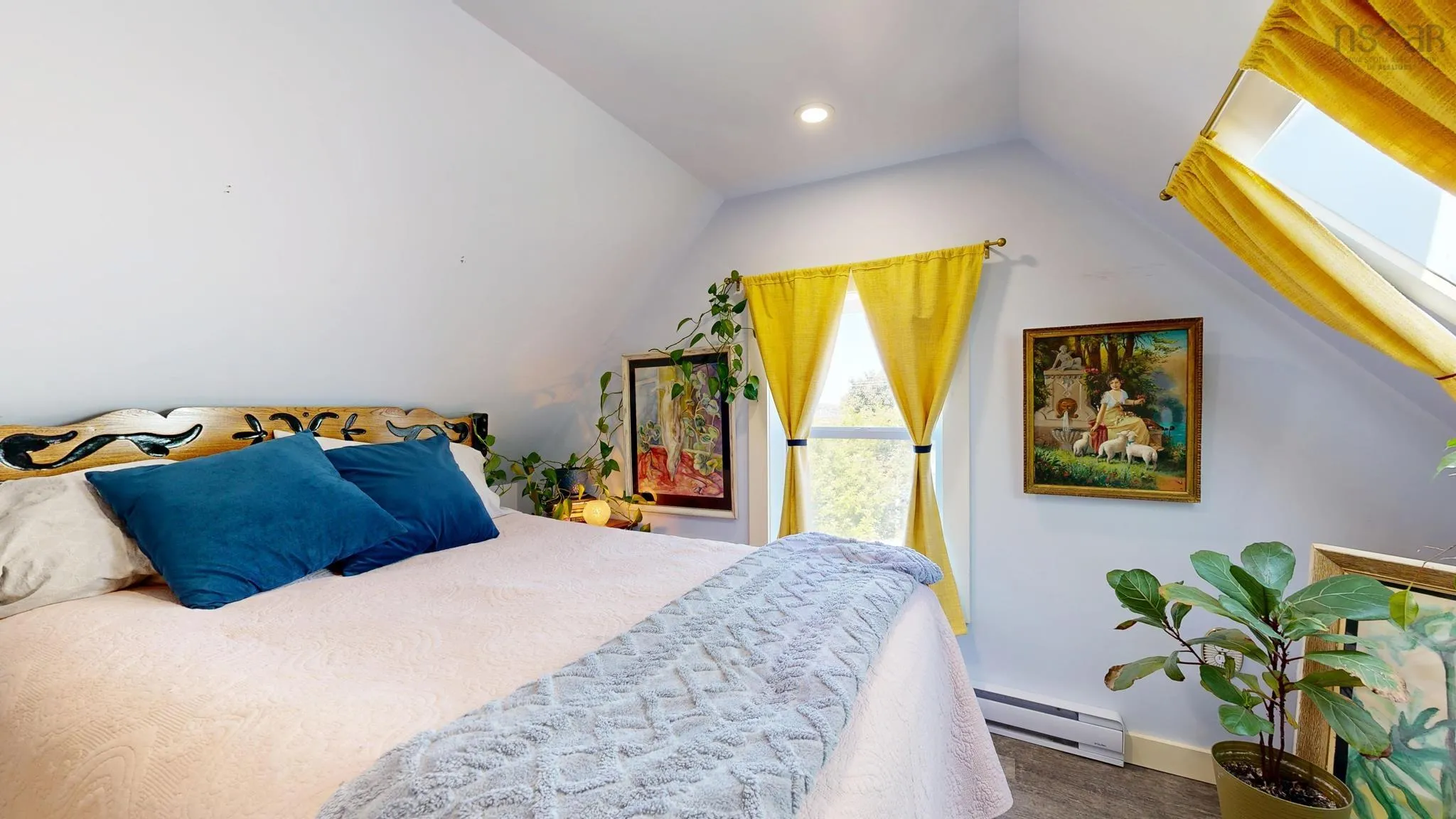 132 Hall Street, Lockeport, NS B0T 1L0, 5 Bedrooms Bedrooms, ,4 BathroomsBathrooms,Residential,For Sale,Hall,202523052