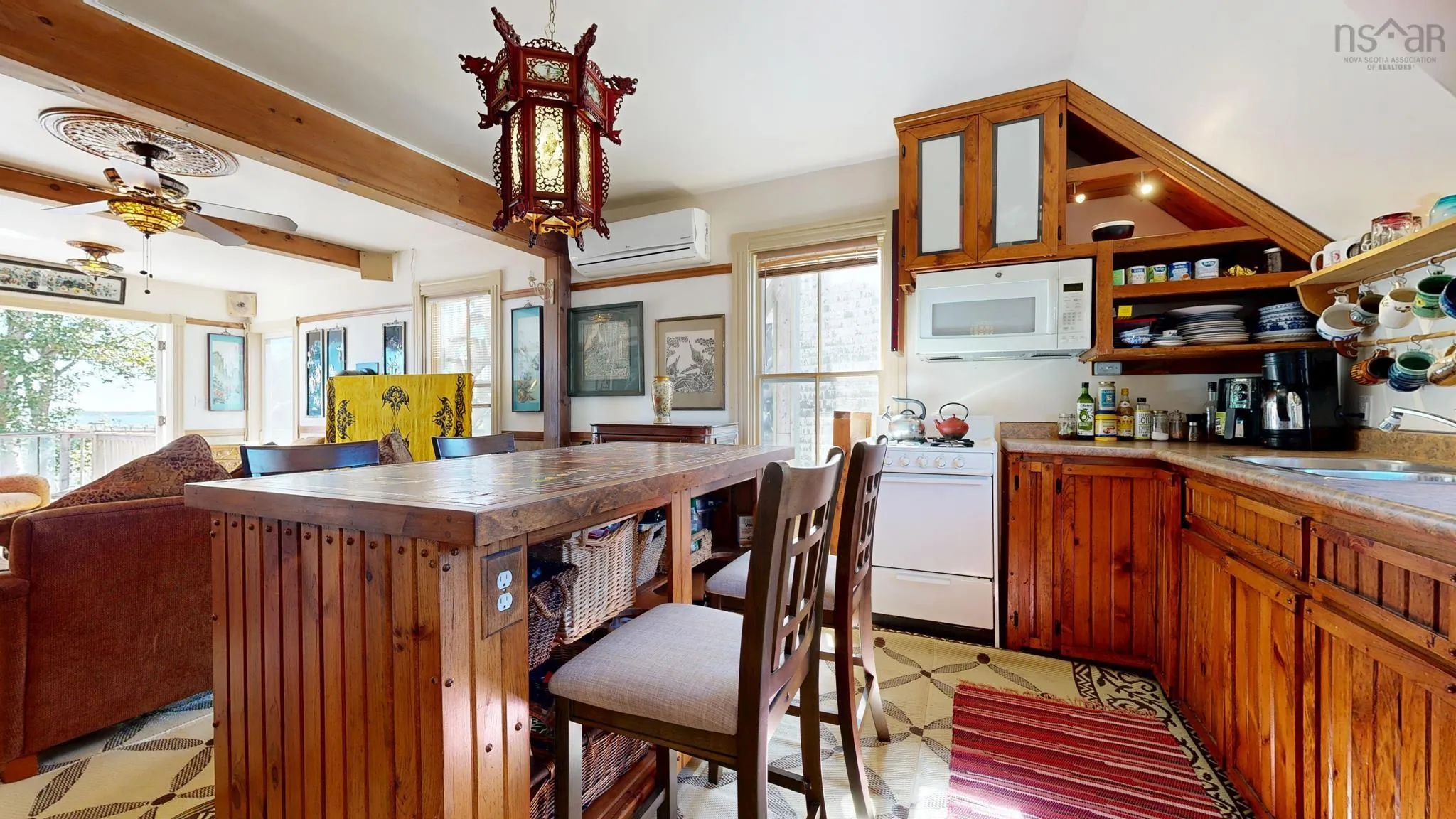 132 Hall Street, Lockeport, NS B0T 1L0, 5 Bedrooms Bedrooms, ,4 BathroomsBathrooms,Residential,For Sale,Hall,202523052
