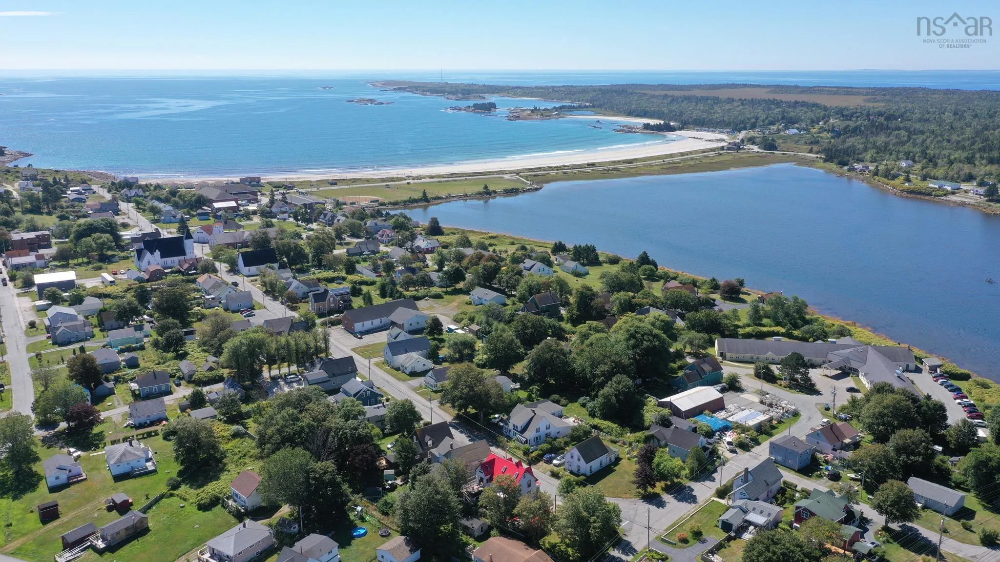 132 Hall Street, Lockeport, NS B0T 1L0, 5 Bedrooms Bedrooms, ,4 BathroomsBathrooms,Residential,For Sale,Hall,202523052