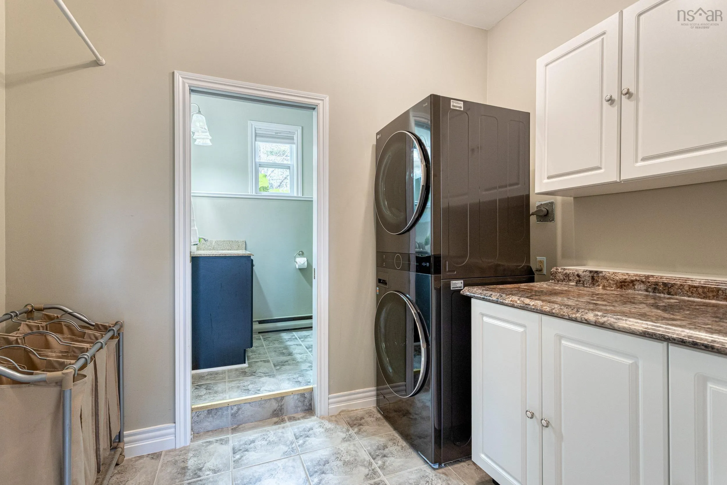 21 Stillwater Lake Drive, Stillwater Lake, NS B3Z 1H7, 4 Bedrooms Bedrooms, ,3 BathroomsBathrooms,Residential,For Sale,21 Stillwater Lake,202519612