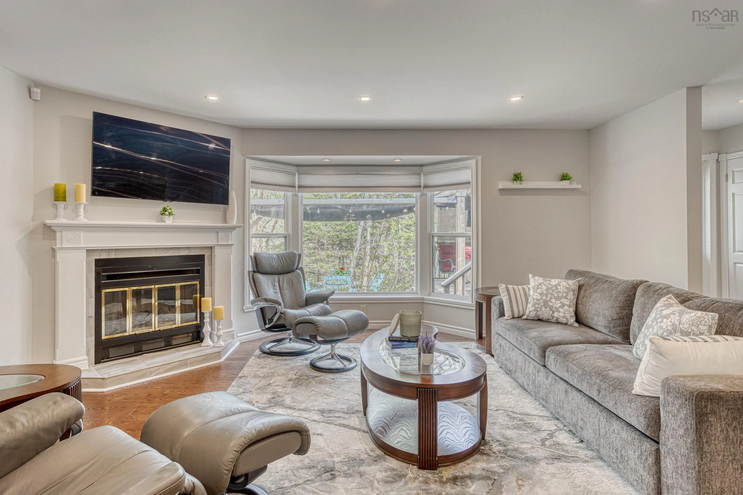 21 Stillwater Lake Drive, Stillwater Lake, NS B3Z 1H7, 4 Bedrooms Bedrooms, ,3 BathroomsBathrooms,Residential,For Sale,21 Stillwater Lake,202519612