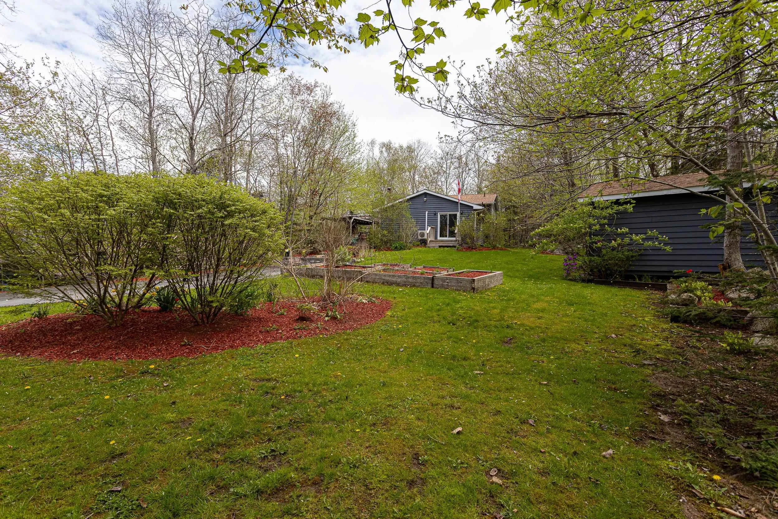 21 Stillwater Lake Drive, Stillwater Lake, NS B3Z 1H7, 4 Bedrooms Bedrooms, ,3 BathroomsBathrooms,Residential,For Sale,21 Stillwater Lake,202519612