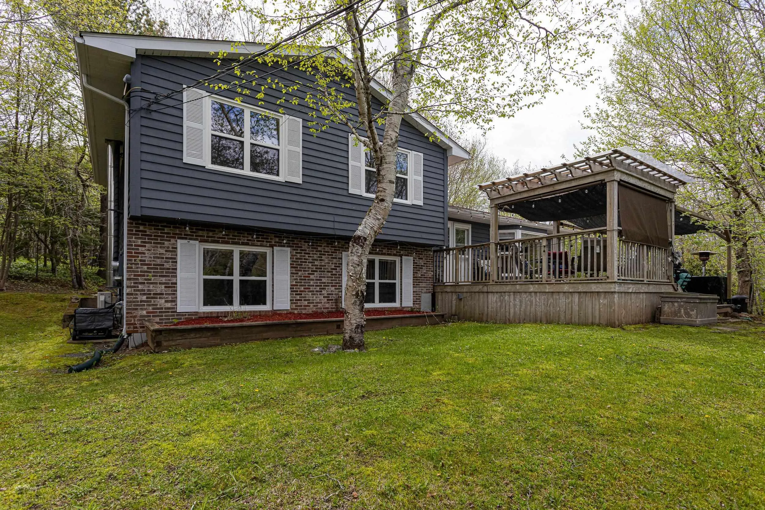 21 Stillwater Lake Drive, Stillwater Lake, NS B3Z 1H7, 4 Bedrooms Bedrooms, ,3 BathroomsBathrooms,Residential,For Sale,21 Stillwater Lake,202519612