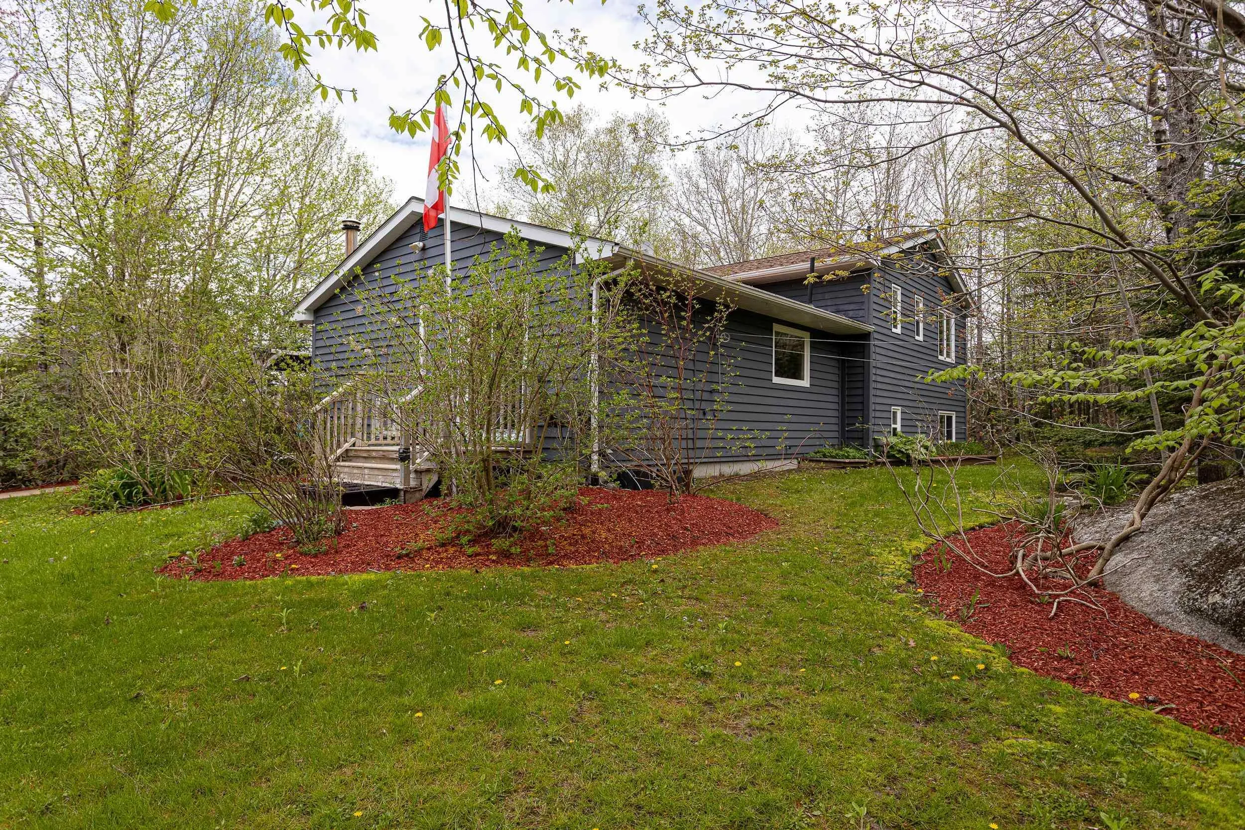 21 Stillwater Lake Drive, Stillwater Lake, NS B3Z 1H7, 4 Bedrooms Bedrooms, ,3 BathroomsBathrooms,Residential,For Sale,21 Stillwater Lake,202519612