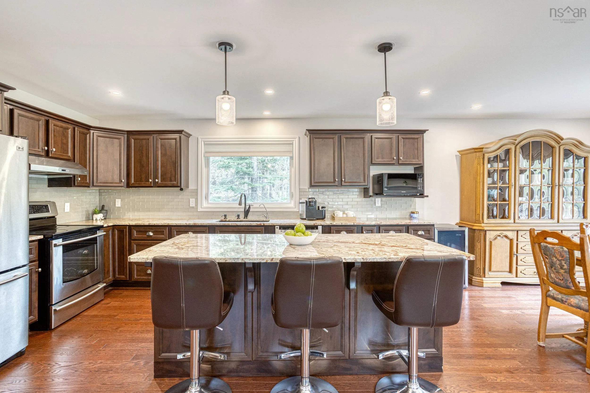 21 Stillwater Lake Drive, Stillwater Lake, NS B3Z 1H7, 4 Bedrooms Bedrooms, ,3 BathroomsBathrooms,Residential,For Sale,21 Stillwater Lake,202519612