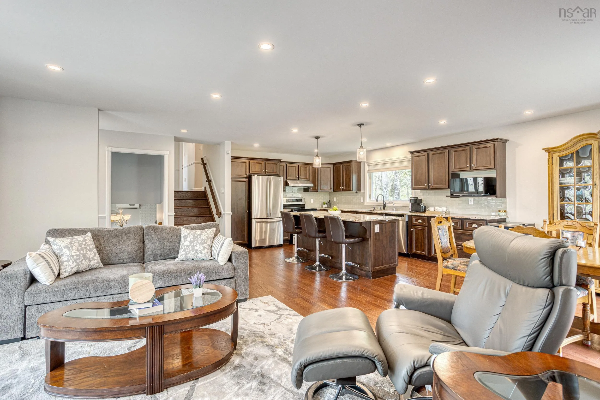 21 Stillwater Lake Drive, Stillwater Lake, NS B3Z 1H7, 4 Bedrooms Bedrooms, ,3 BathroomsBathrooms,Residential,For Sale,21 Stillwater Lake,202519612