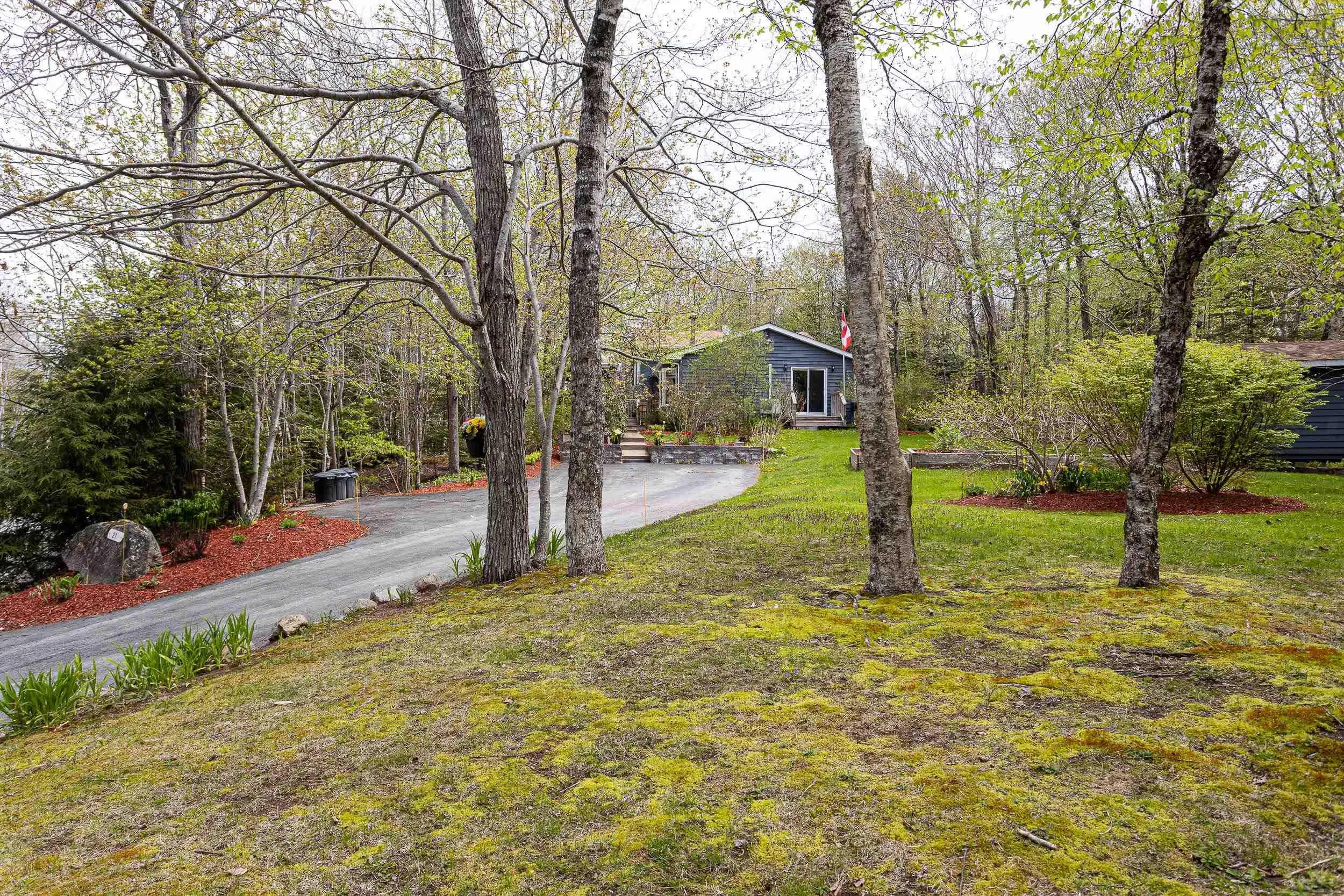 21 Stillwater Lake Drive, Stillwater Lake, NS B3Z 1H7, 4 Bedrooms Bedrooms, ,3 BathroomsBathrooms,Residential,For Sale,21 Stillwater Lake,202519612