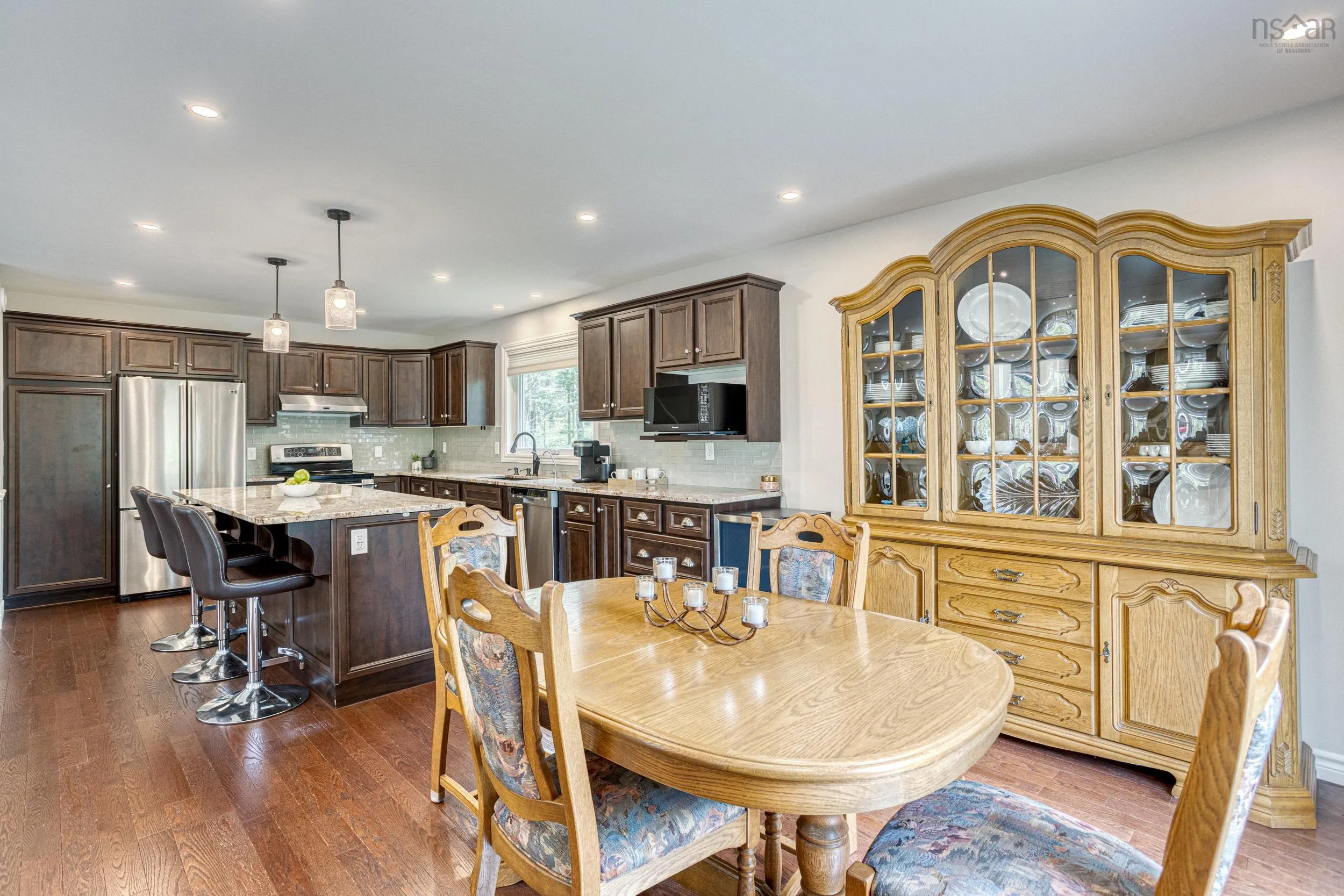21 Stillwater Lake Drive, Stillwater Lake, NS B3Z 1H7, 4 Bedrooms Bedrooms, ,3 BathroomsBathrooms,Residential,For Sale,21 Stillwater Lake,202519612