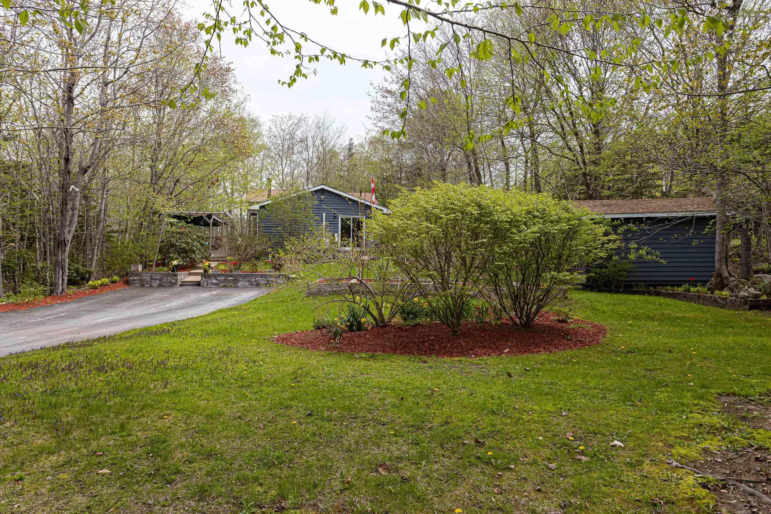21 Stillwater Lake Drive, Stillwater Lake, NS B3Z 1H7, 4 Bedrooms Bedrooms, ,3 BathroomsBathrooms,Residential,For Sale,21 Stillwater Lake,202519612