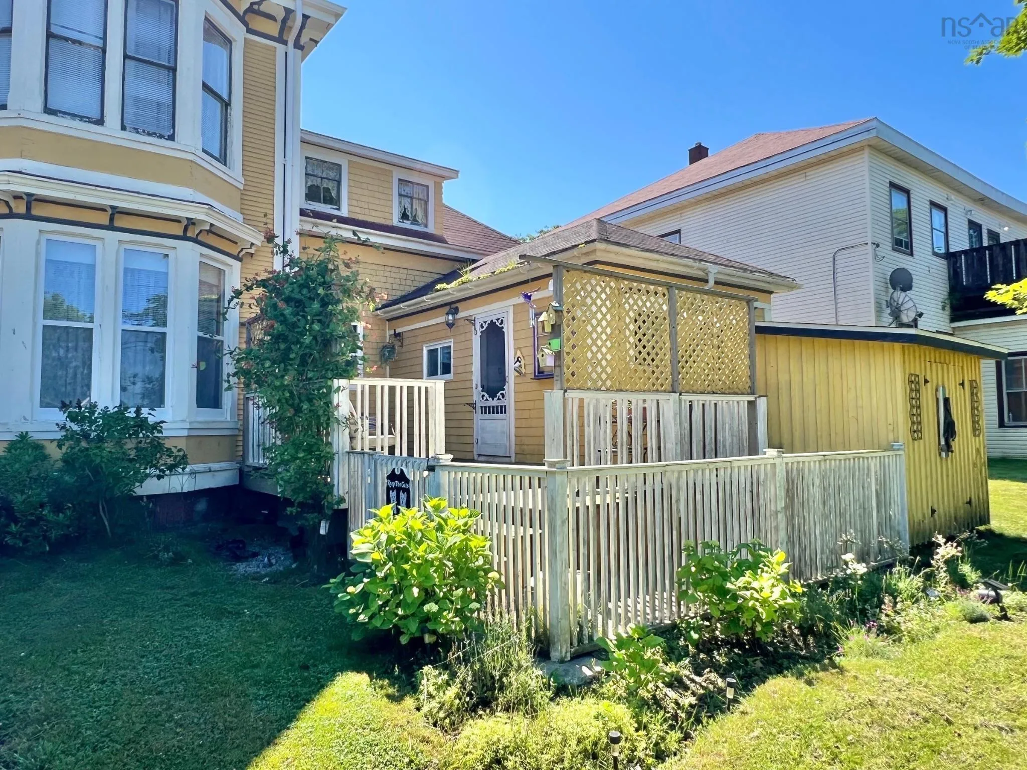 45 Alma Street, Yarmouth Ns B5a 3g7, 4 Bedrooms Bedrooms, ,2 BathroomsBathrooms,Residential,For Sale,Alma,202509748