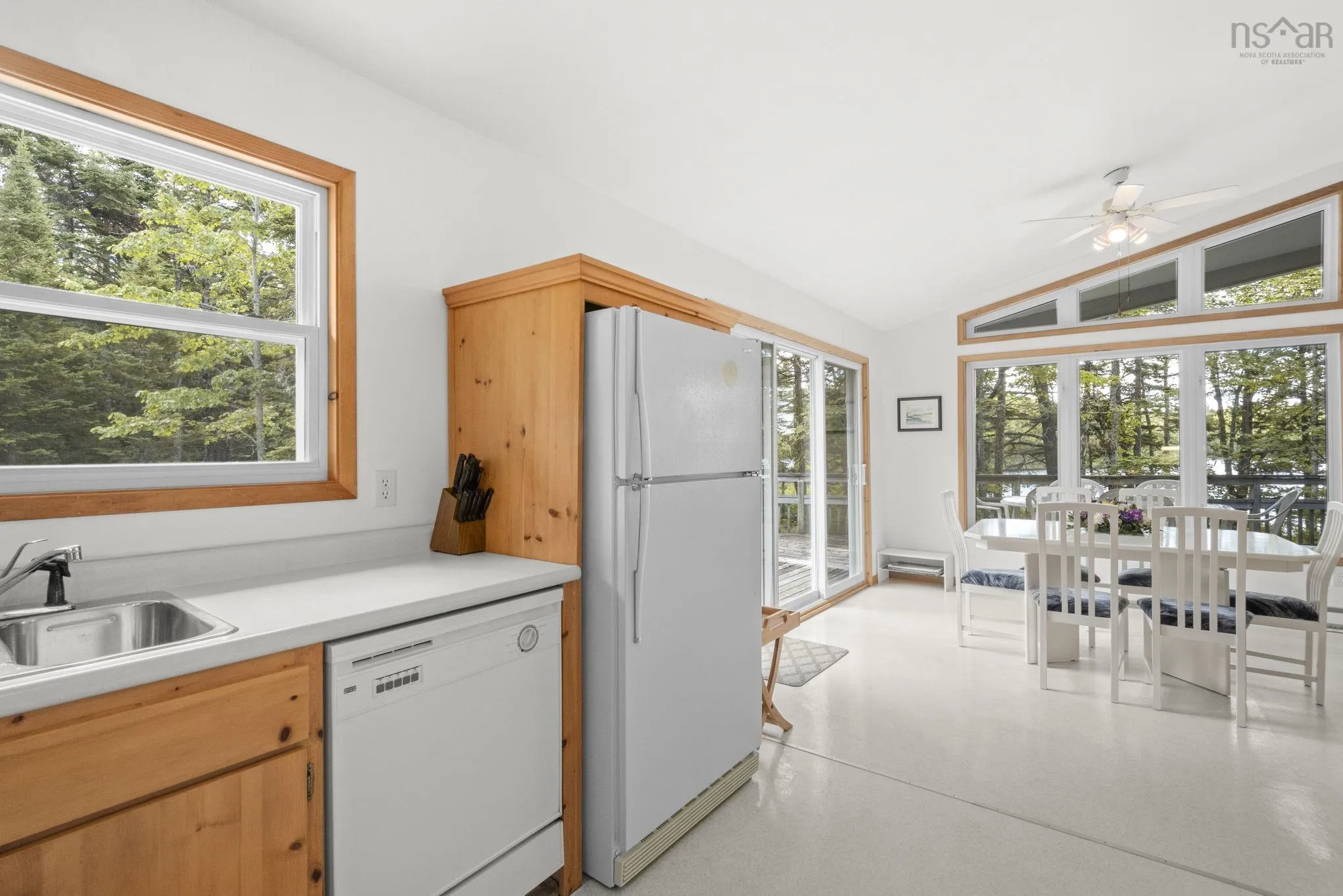 376 Lakefront Drive, Chelsea, NS B4V 7M9, 4 Bedrooms Bedrooms, ,1 BathroomBathrooms,Residential,For Sale,Lakefront,202519621