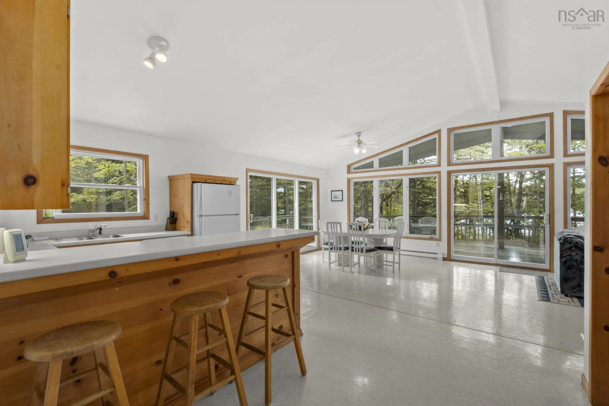 376 Lakefront Drive, Chelsea, NS B4V 7M9, 4 Bedrooms Bedrooms, ,1 BathroomBathrooms,Residential,For Sale,Lakefront,202519621