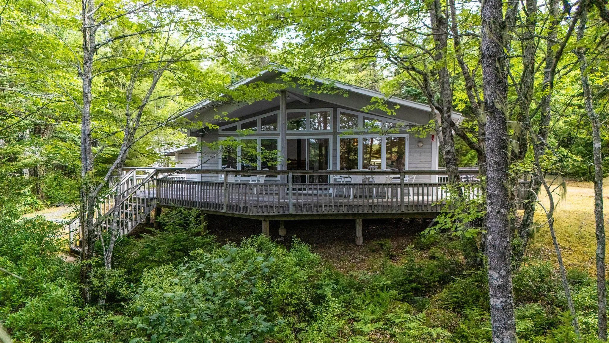 376 Lakefront Drive, Chelsea, NS B4V 7M9, 4 Bedrooms Bedrooms, ,1 BathroomBathrooms,Residential,For Sale,Lakefront,202519621