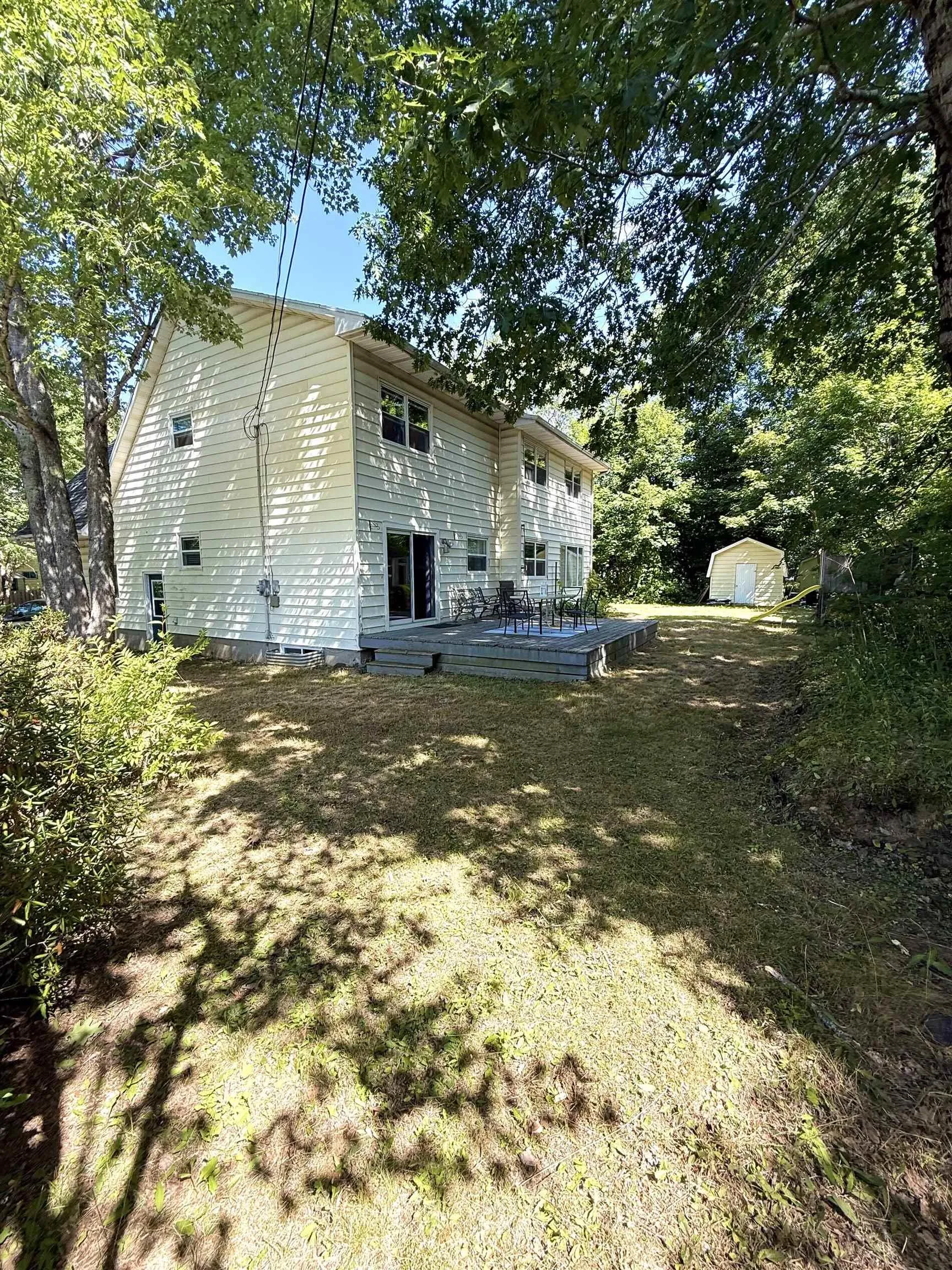 6 Duke Street, Bridgewater, NS B4V 1K4, 4 Bedrooms Bedrooms, ,4 BathroomsBathrooms,Residential,For Sale,Duke,202520077