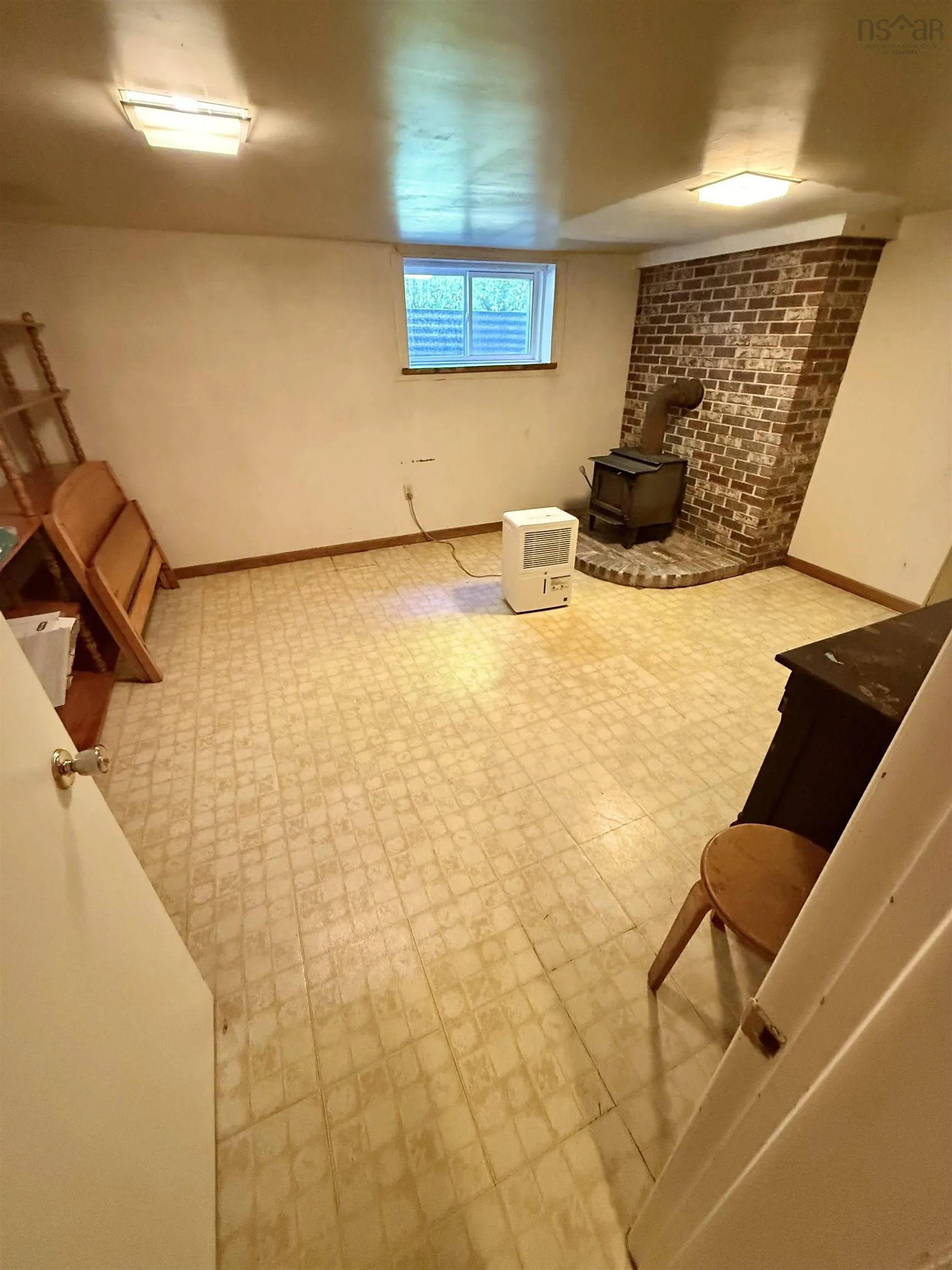 6 Duke Street, Bridgewater, NS B4V 1K4, 4 Bedrooms Bedrooms, ,4 BathroomsBathrooms,Residential,For Sale,Duke,202520077