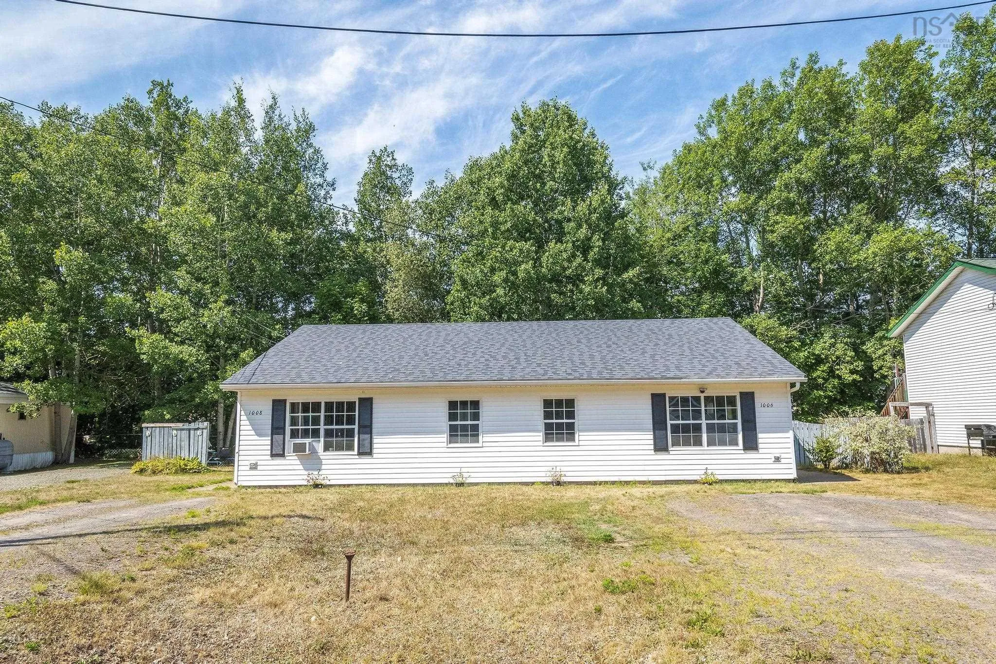 1006/1008 Dakota Lane, Greenwood, NS B0P 1N0, 4 Bedrooms Bedrooms, ,Residential Income,For Sale,Dakota,202519858