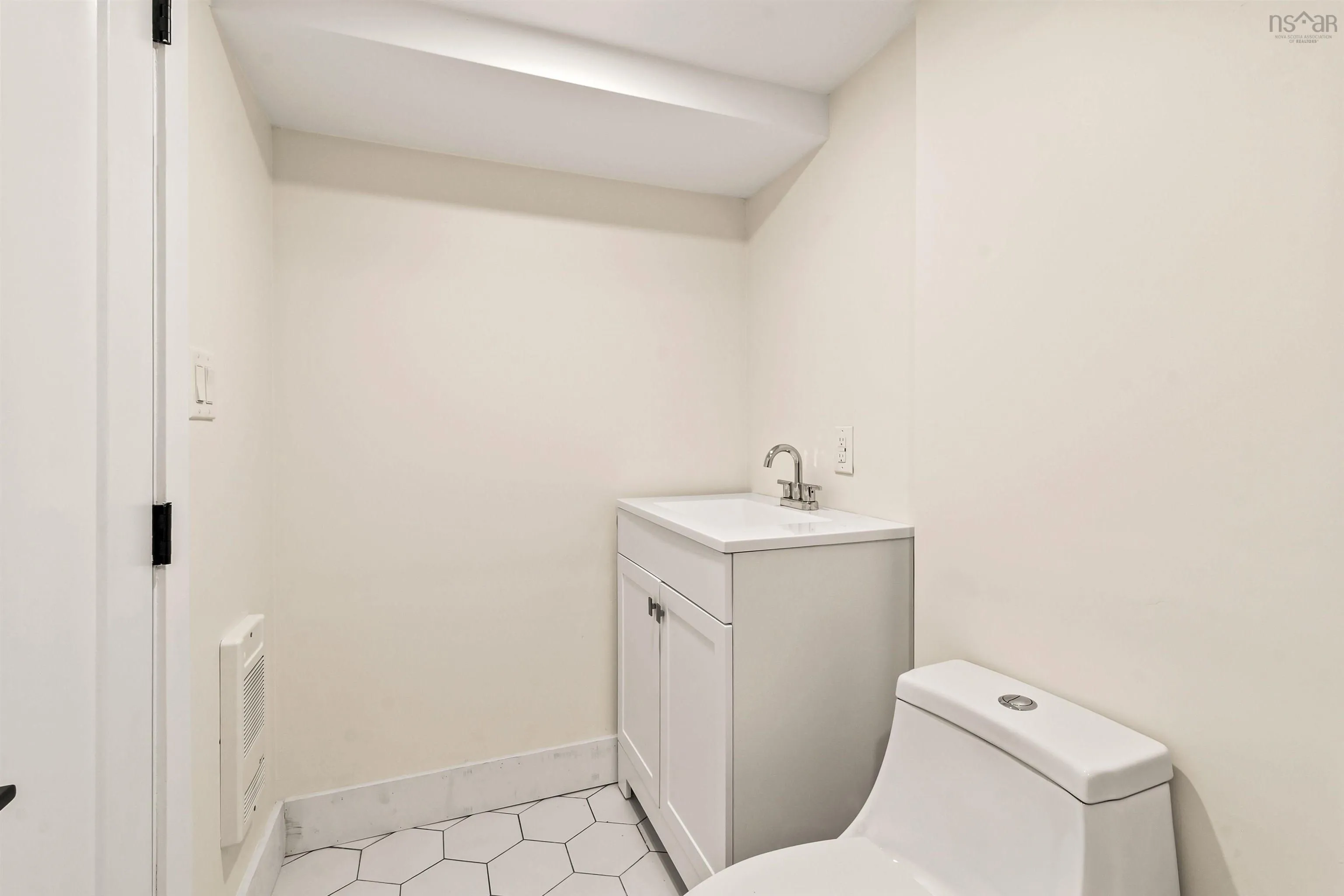 55 Central Avenue, Halifax, NS B3N 2H5, 4 Bedrooms Bedrooms, ,3 BathroomsBathrooms,Residential,For Sale,Central,202519646