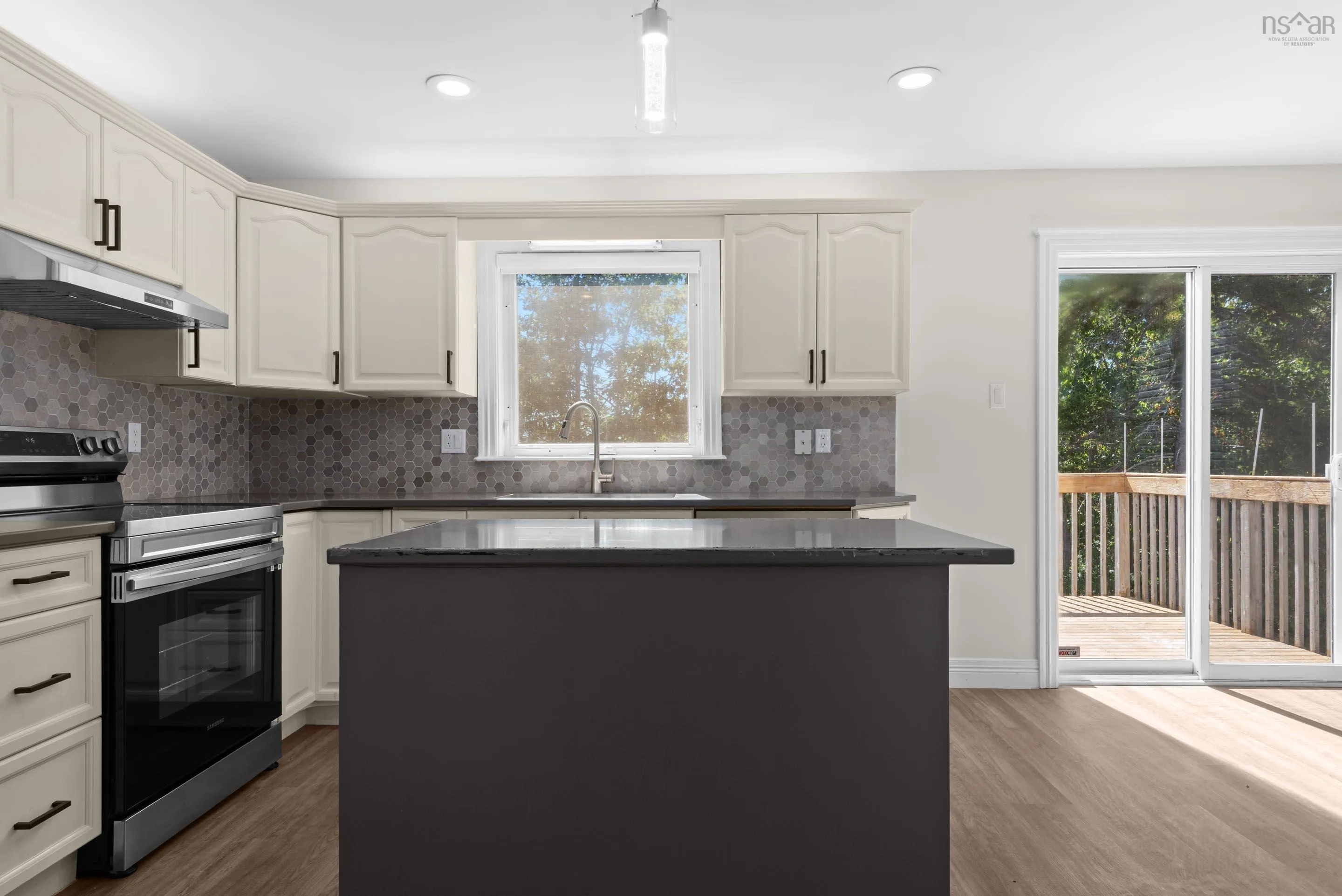 73 Red Fern Terrace, Halifax, NS B3S 1K8, 4 Bedrooms Bedrooms, ,4 BathroomsBathrooms,Residential,For Sale,Red Fern,202520785