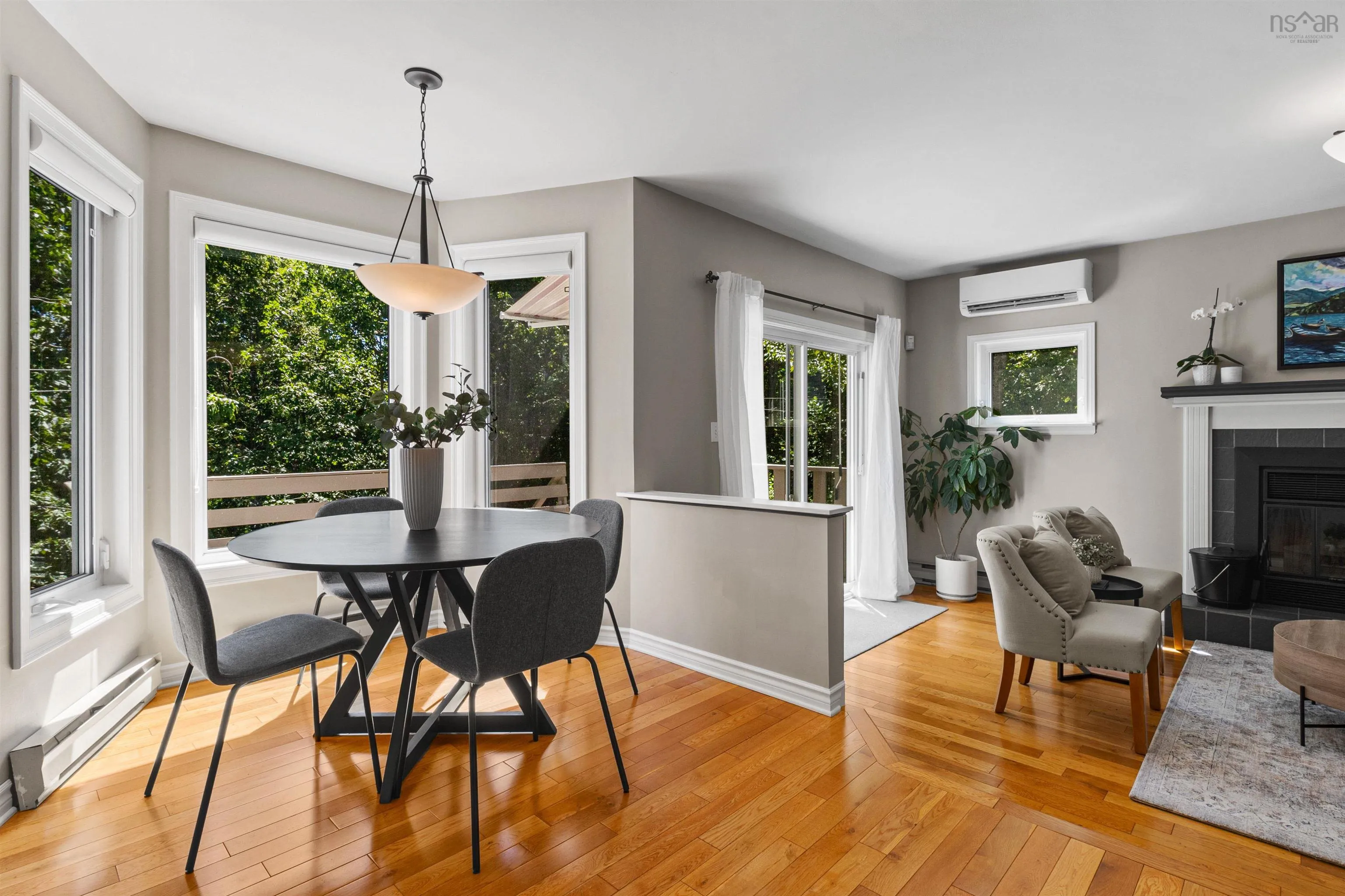 7 Empress Court, Dartmouth, NS B3A 4P4, 4 Bedrooms Bedrooms, ,3 BathroomsBathrooms,Residential,For Sale,Empress,202520898