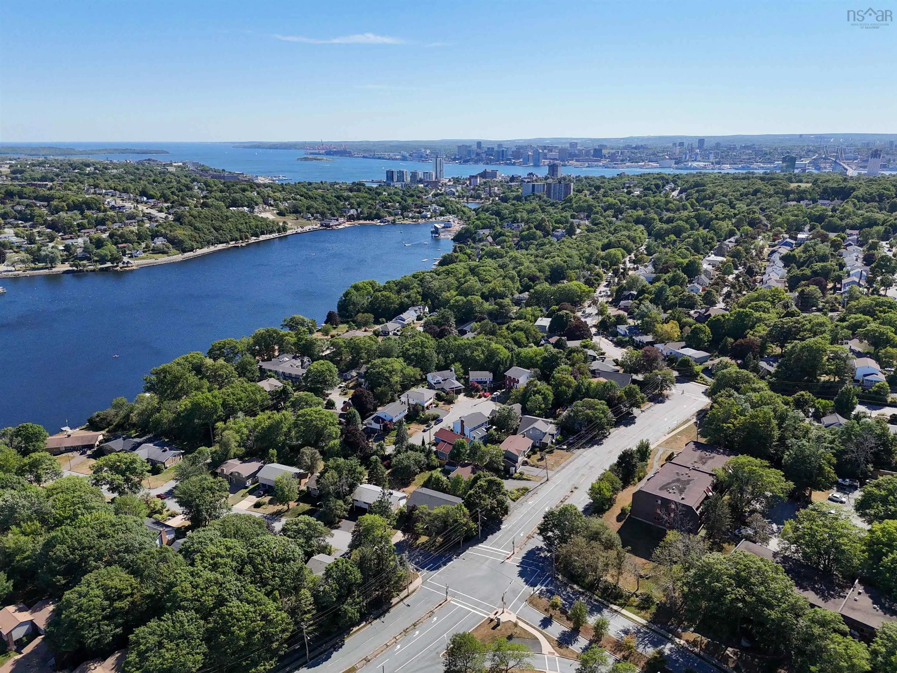7 Empress Court, Dartmouth, NS B3A 4P4, 4 Bedrooms Bedrooms, ,3 BathroomsBathrooms,Residential,For Sale,Empress,202520898