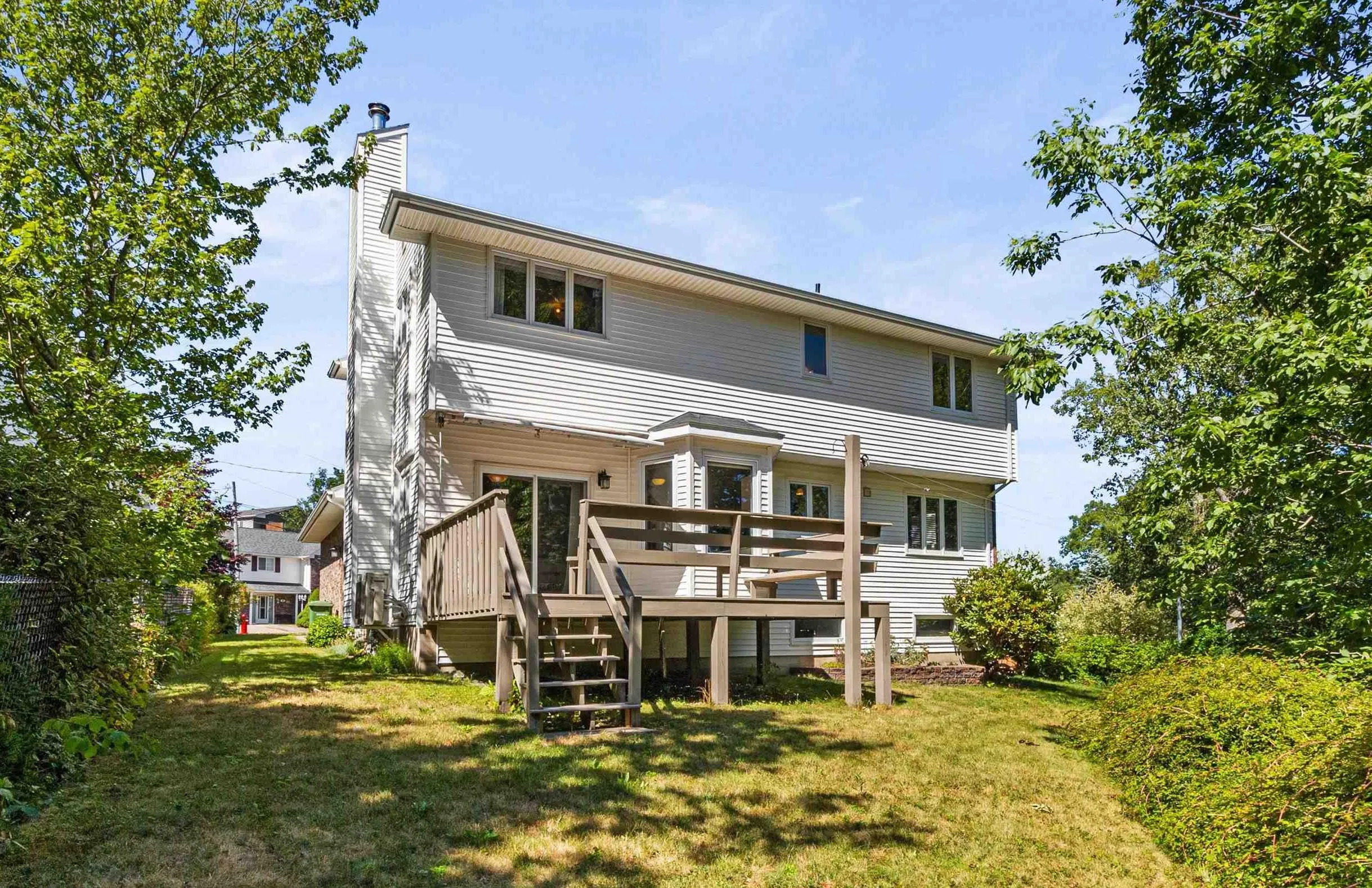 7 Empress Court, Dartmouth, NS B3A 4P4, 4 Bedrooms Bedrooms, ,3 BathroomsBathrooms,Residential,For Sale,Empress,202520898