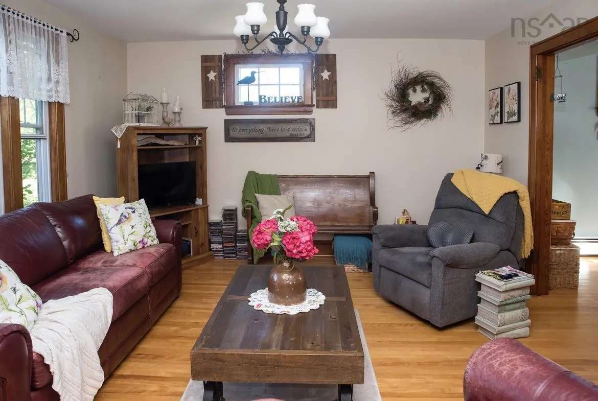 2042 Highway 28, South Bar, NS B1N 3H6, 3 Bedrooms Bedrooms, ,1 BathroomBathrooms,Residential,For Sale,Highway 28,202520002