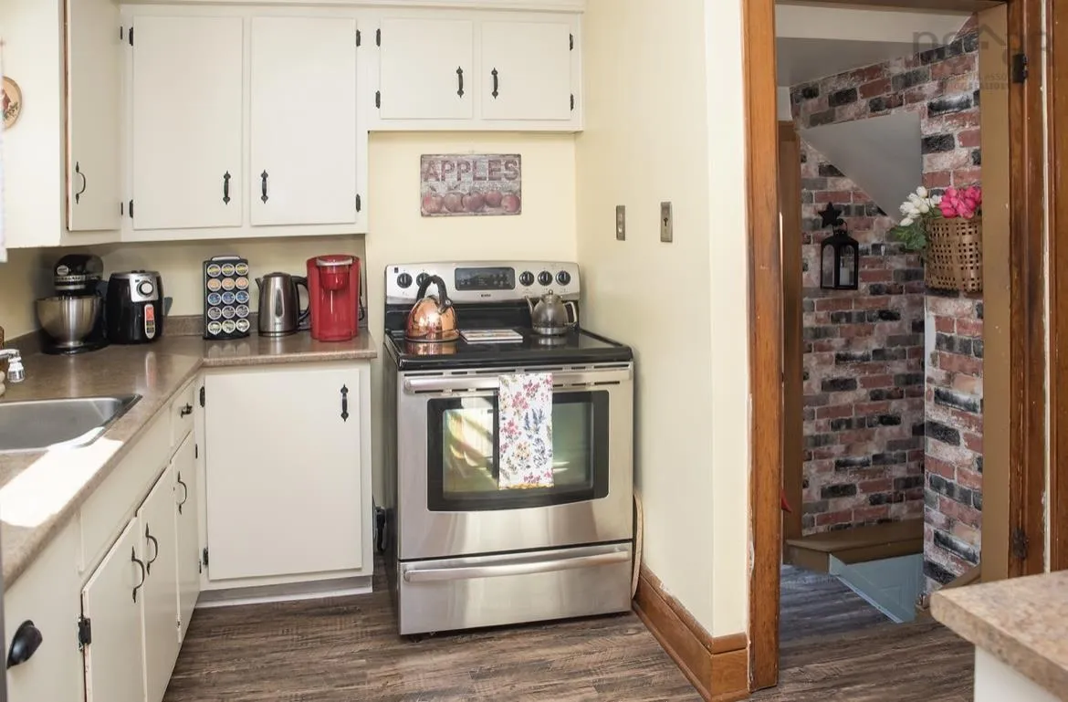 2042 Highway 28, South Bar, NS B1N 3H6, 3 Bedrooms Bedrooms, ,1 BathroomBathrooms,Residential,For Sale,Highway 28,202520002