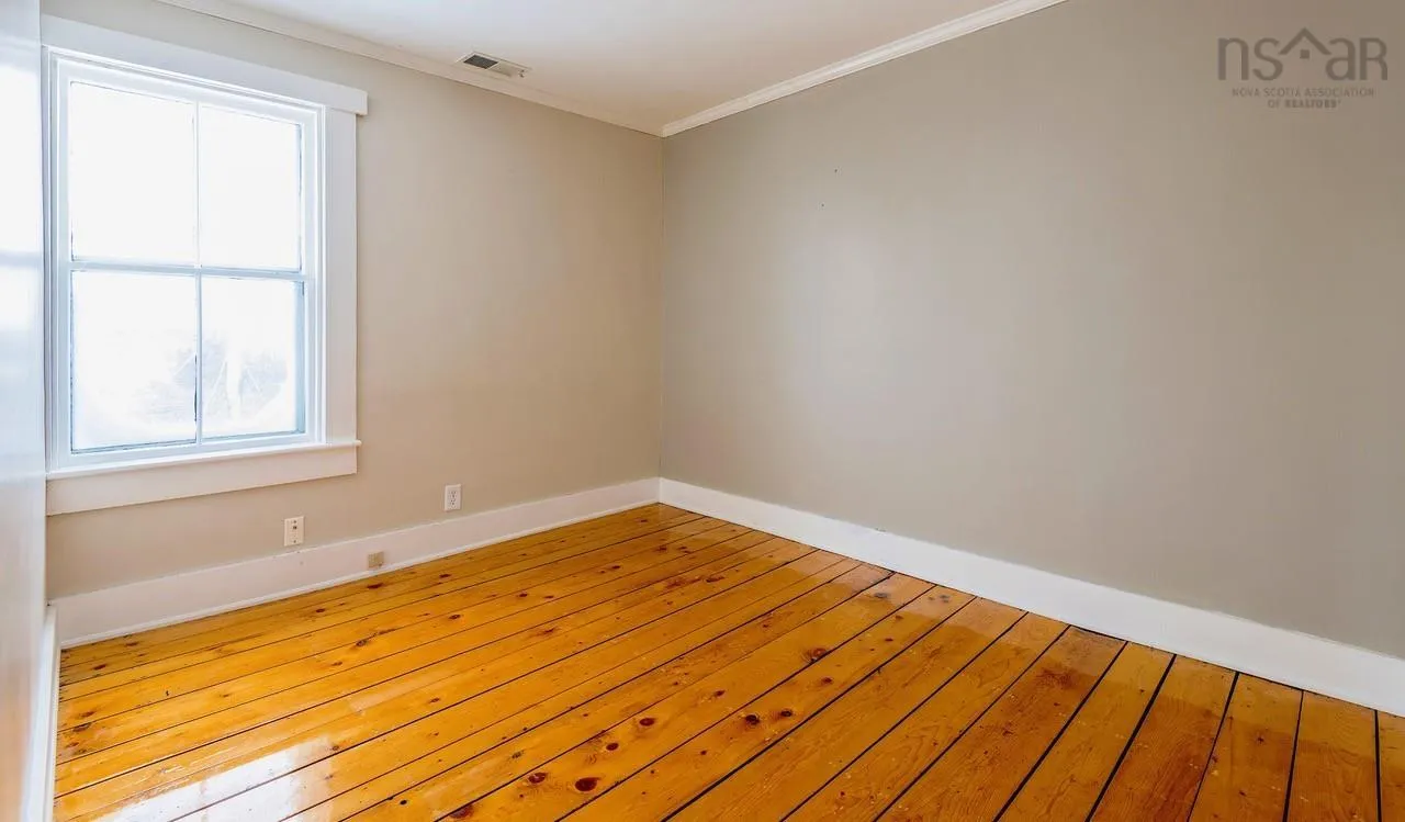 94 Hopson Street, Lunenburg, NS B0J 2C0, ,Residential Income,For Sale,Hopson,202520946