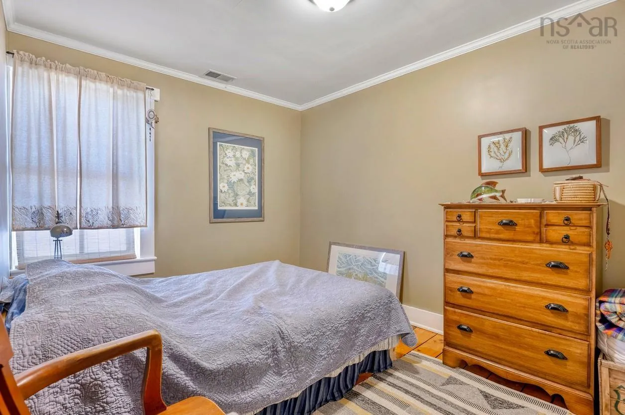 94 Hopson Street, Lunenburg, NS B0J 2C0, ,Residential Income,For Sale,Hopson,202520946