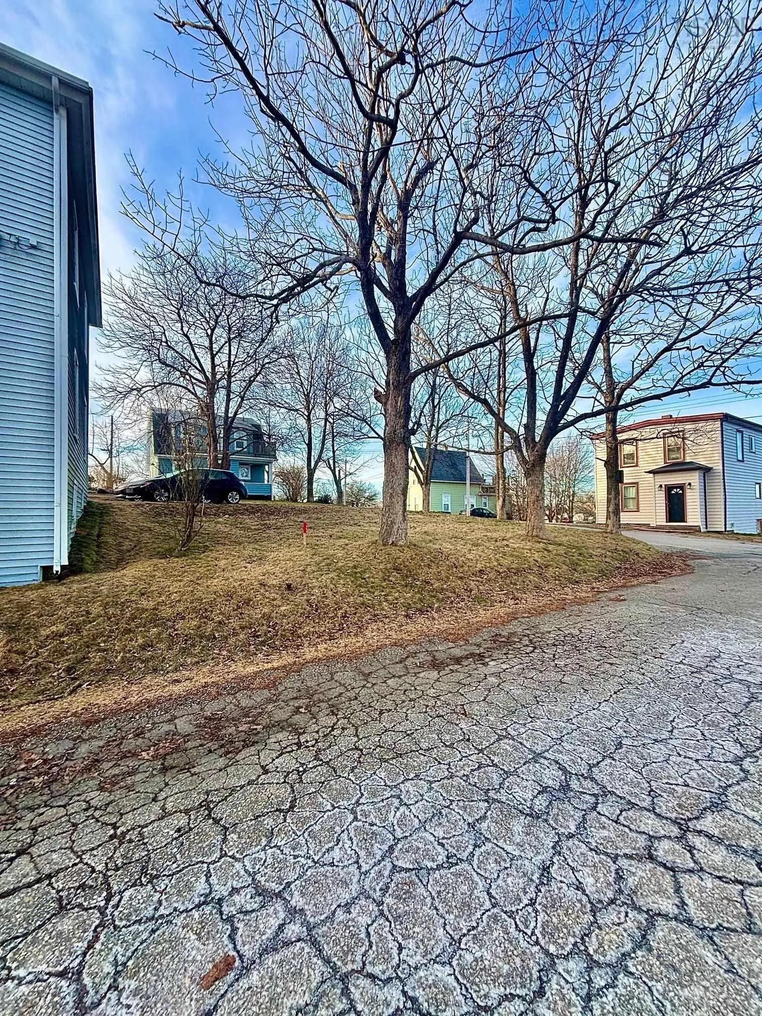 94 Hopson Street, Lunenburg, NS B0J 2C0, ,Residential Income,For Sale,Hopson,202520946