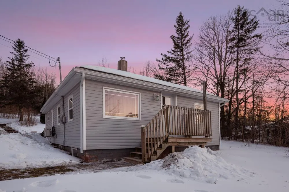 1736 Highway 277, Carrolls Corner Ns B0n 1y0, 2 Bedrooms Bedrooms, ,1 BathroomBathrooms,Residential,For Sale,Highway 277,202426465