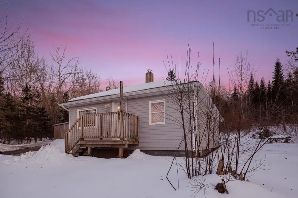 1736 Highway 277, Carrolls Corner Ns B0n 1y0, 2 Bedrooms Bedrooms, ,1 BathroomBathrooms,Residential,For Sale,Highway 277,202426465