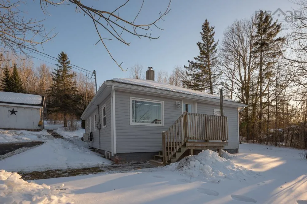 1736 Highway 277, Carrolls Corner Ns B0n 1y0, 2 Bedrooms Bedrooms, ,1 BathroomBathrooms,Residential,For Sale,Highway 277,202426465