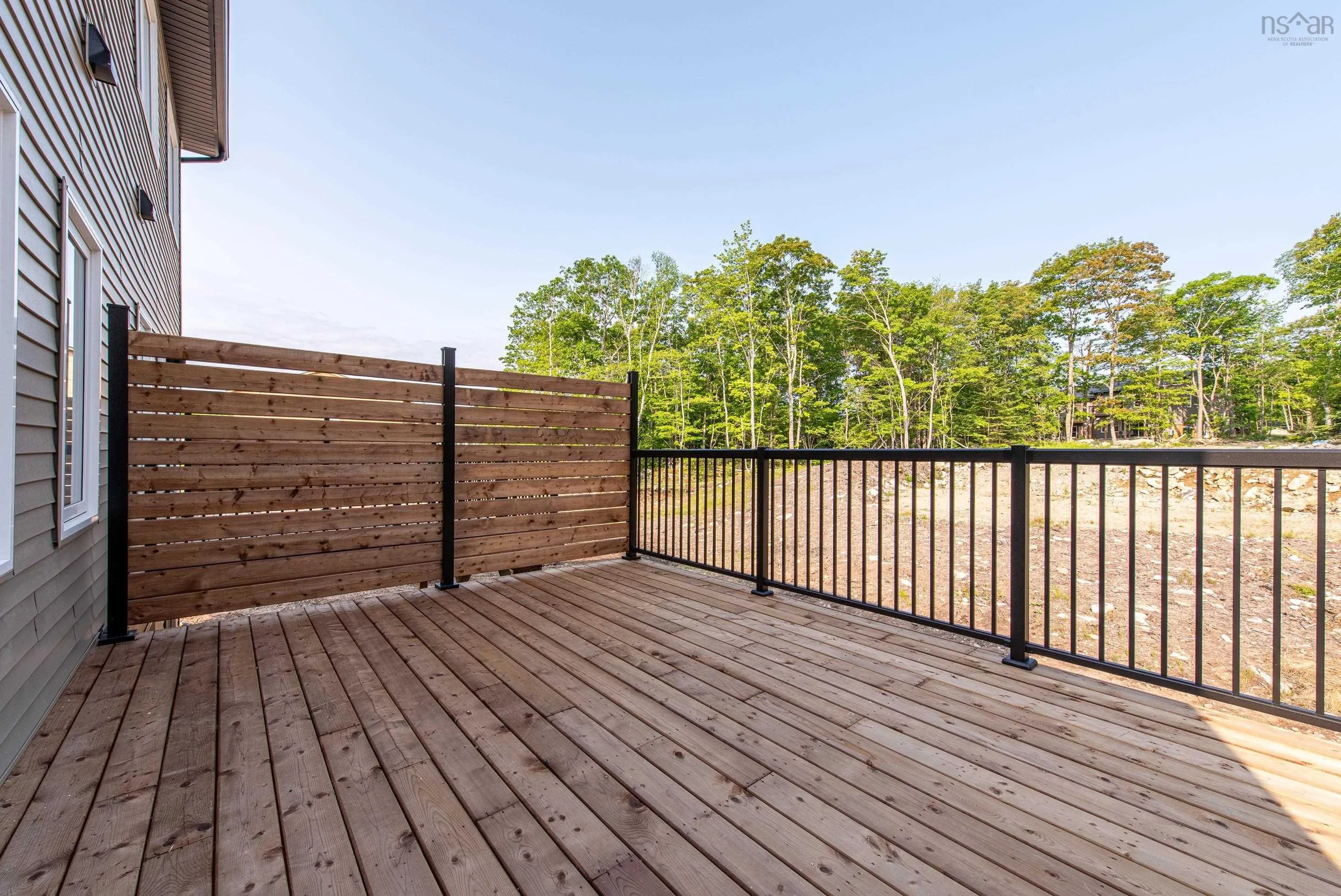 148 Colonial Crescent, Halifax Ns B3r 0h8, 5 Bedrooms Bedrooms, ,4 BathroomsBathrooms,Residential,For Sale,Colonial,202509285