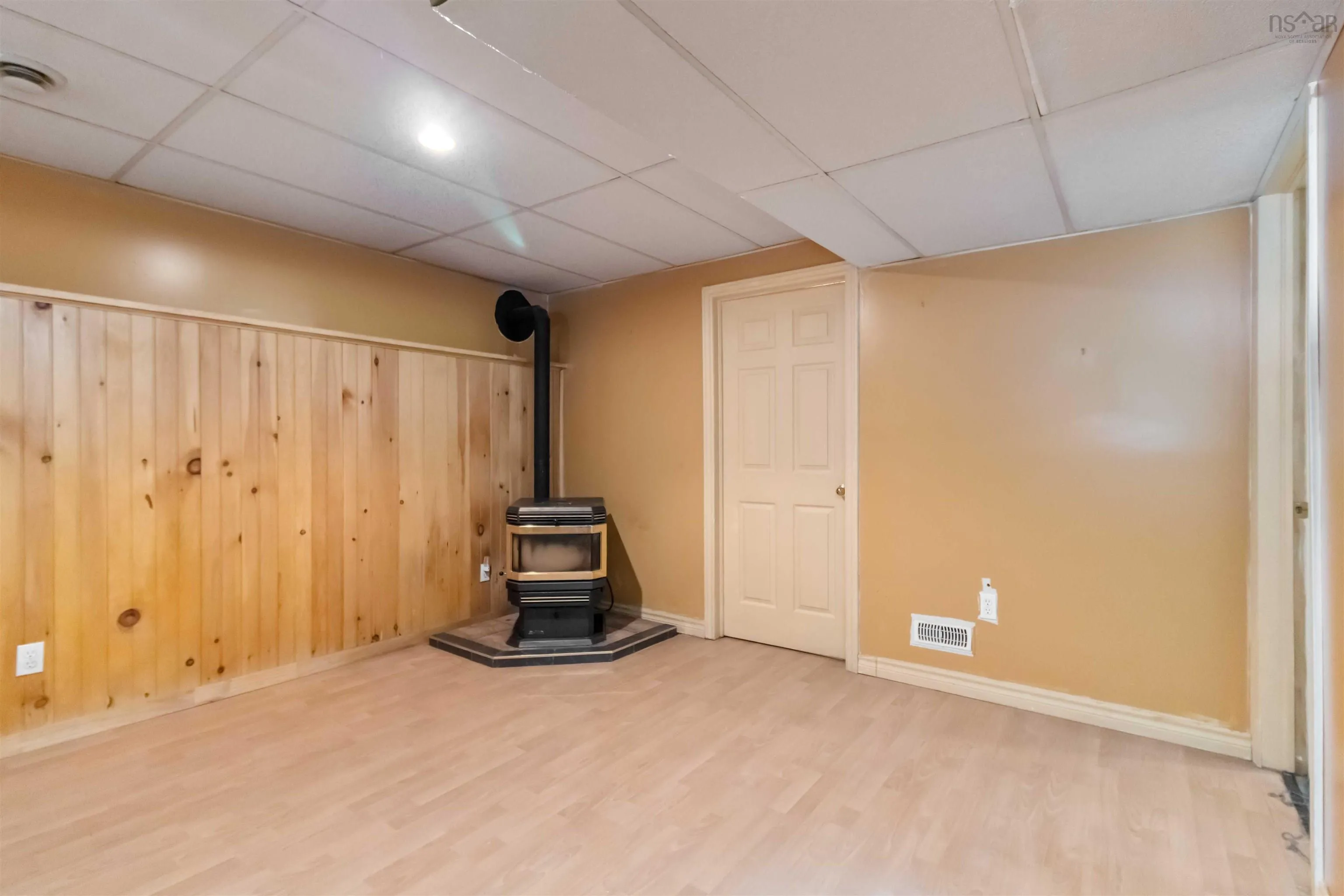 1280 Conquerall Mills Road, Conquerall Mills, NS B4V 6A6, 2 Bedrooms Bedrooms, ,1 BathroomBathrooms,Residential,For Sale,Conquerall Mills,202521820