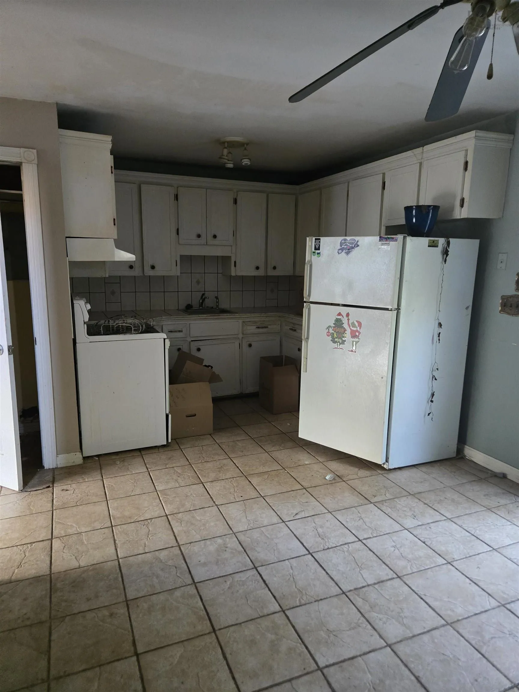 1564 Riverside Drive, Lower Sackville, NS B4C 2Y7, 3 Bedrooms Bedrooms, ,3 BathroomsBathrooms,Residential,For Sale,Riverside,202518530
