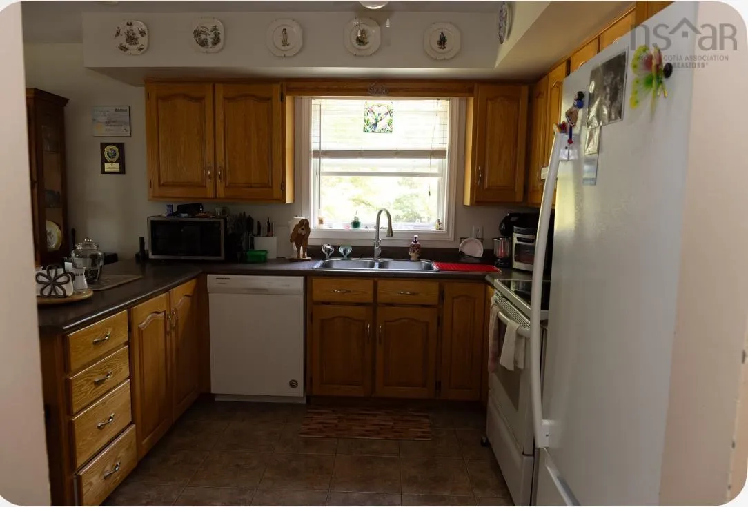 6935 Grand Narrows Highway, Shenacadie, NS B1T 1M5, 3 Bedrooms Bedrooms, ,2 BathroomsBathrooms,Residential,For Sale,Grand Narrows,202519270