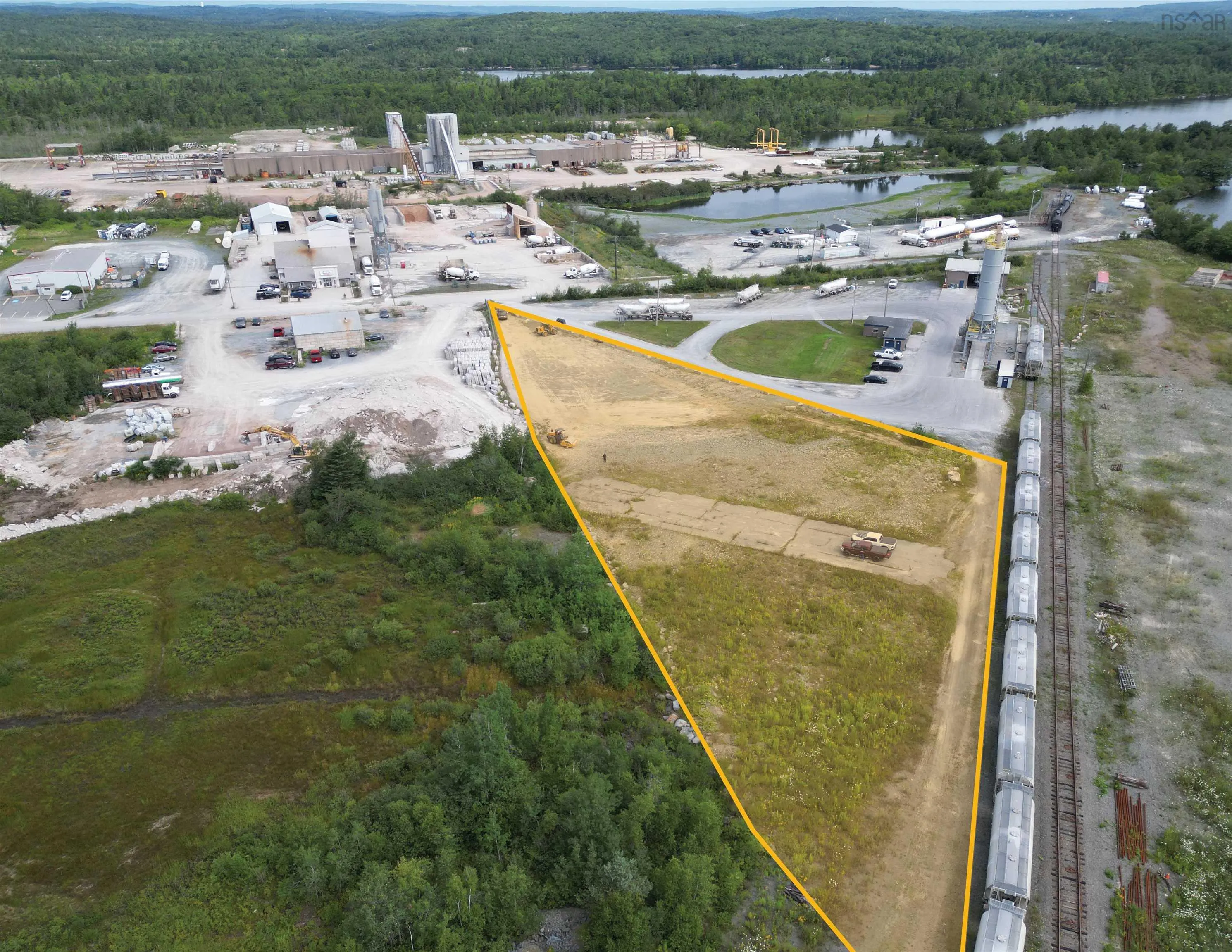 130 Mann Street, Bedford Ns B4a 2w5, ,Commercial Sale,For Sale,Mann,202427903